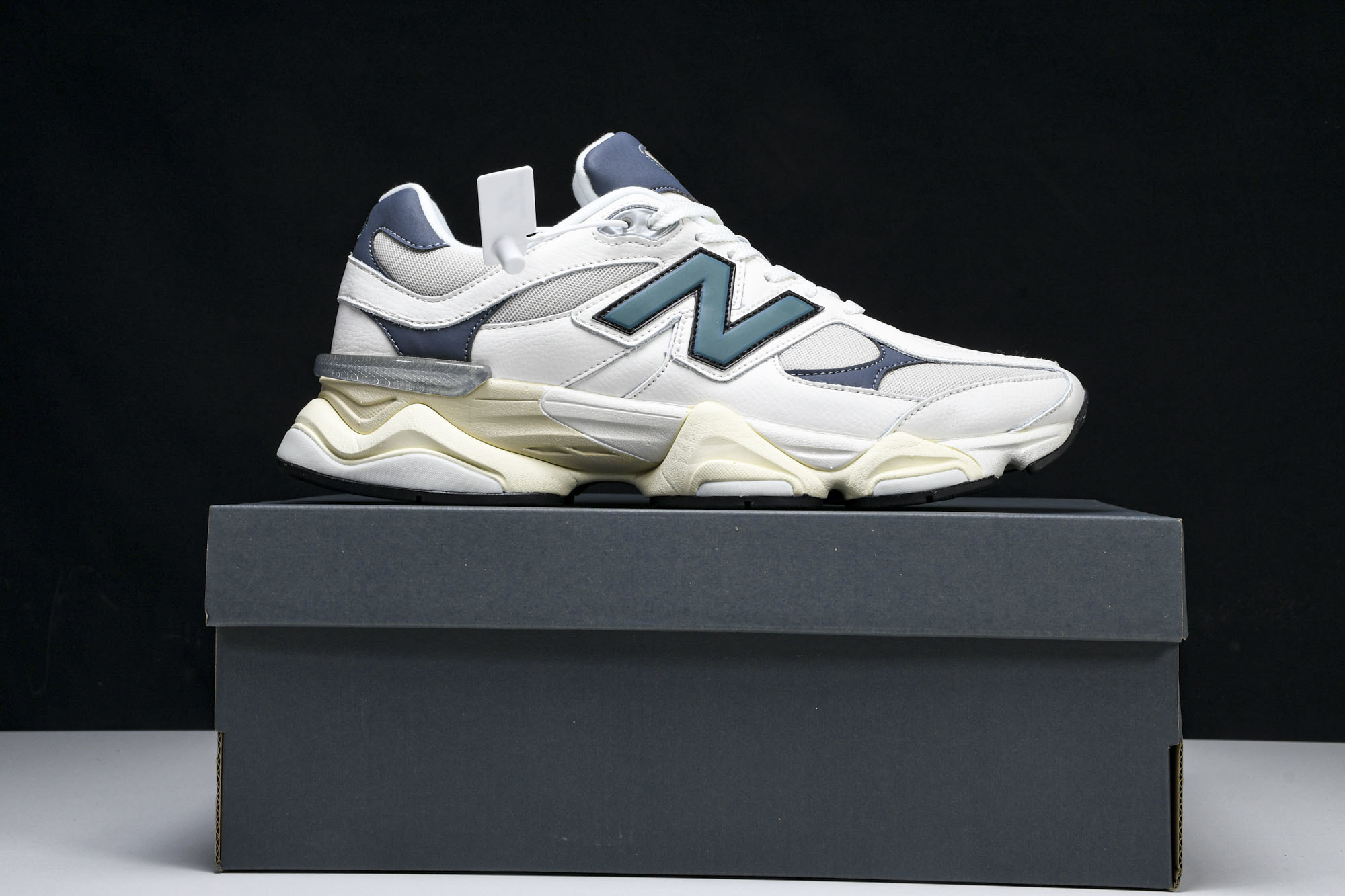 Joe Freshgoods x New Balance NB9060 联名款 复古休闲运动慢跑鞋 U9