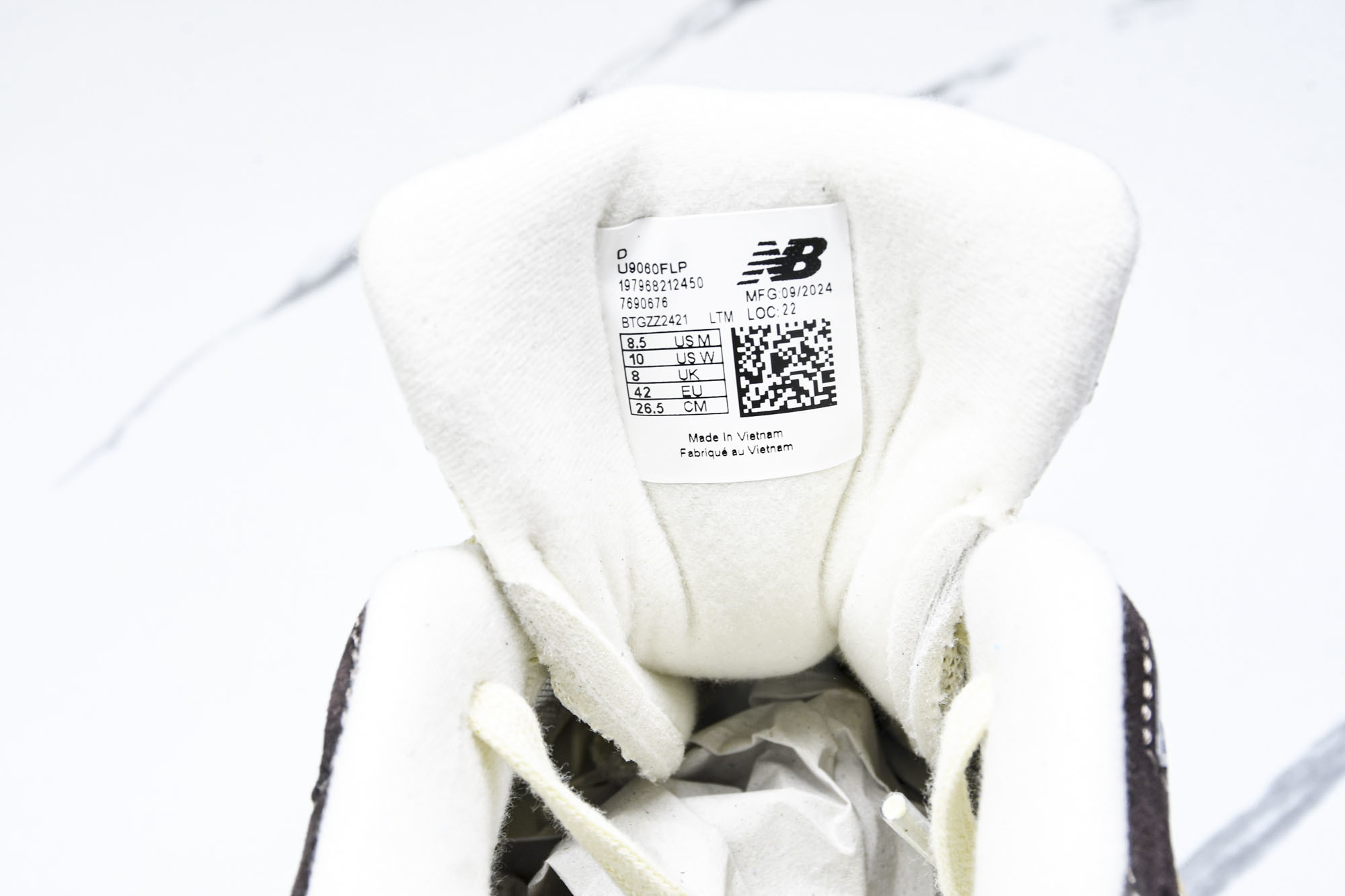 Joe Freshgoods x New Balance NB9060 联名款 复古休闲运动慢跑鞋 U9