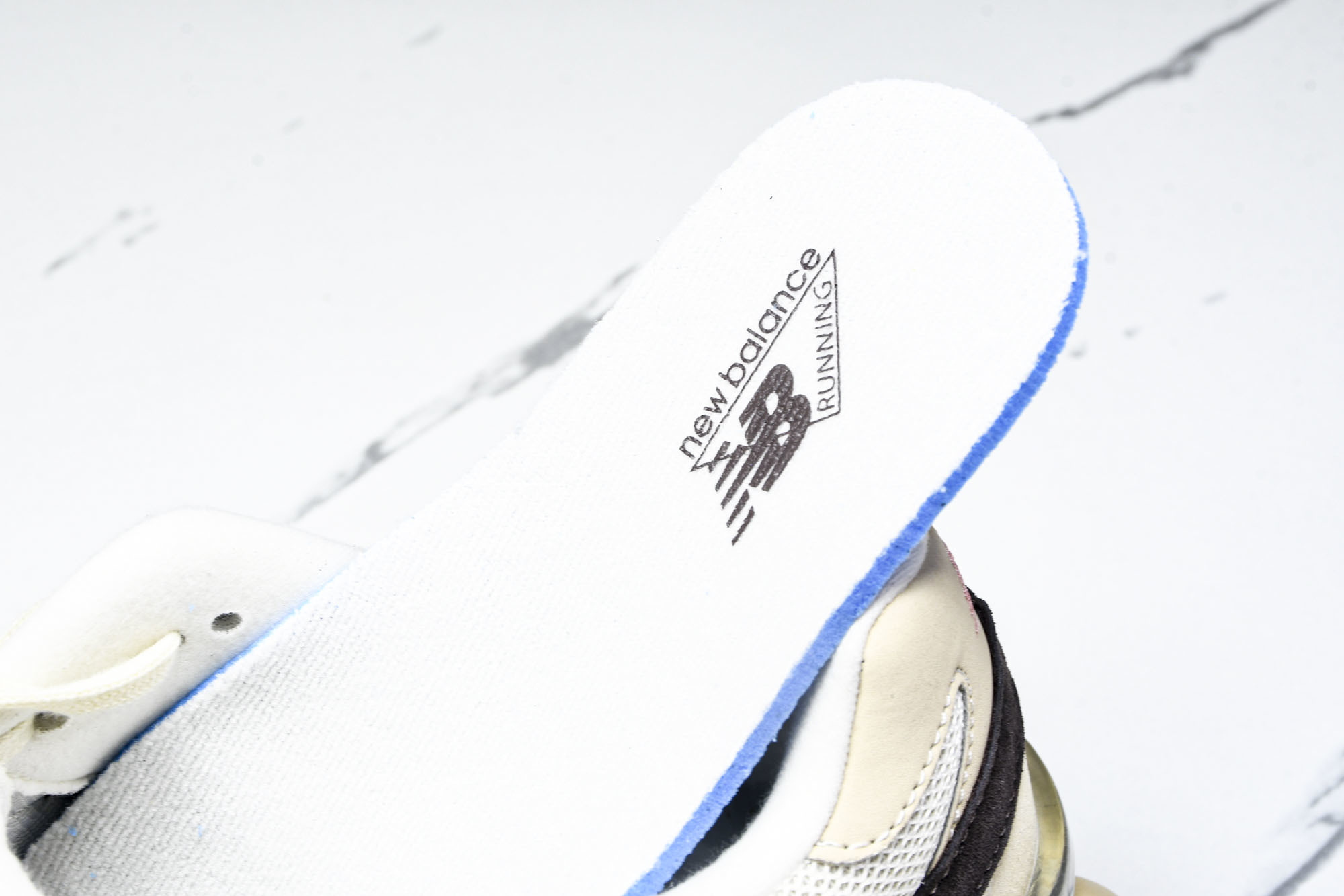 Joe Freshgoods x New Balance NB9060 联名款 复古休闲运动慢跑鞋 U9