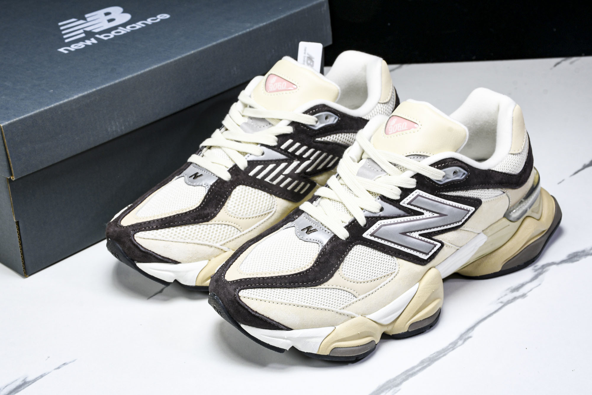 Joe Freshgoods x New Balance NB9060 联名款 复古休闲运动慢跑鞋 U9