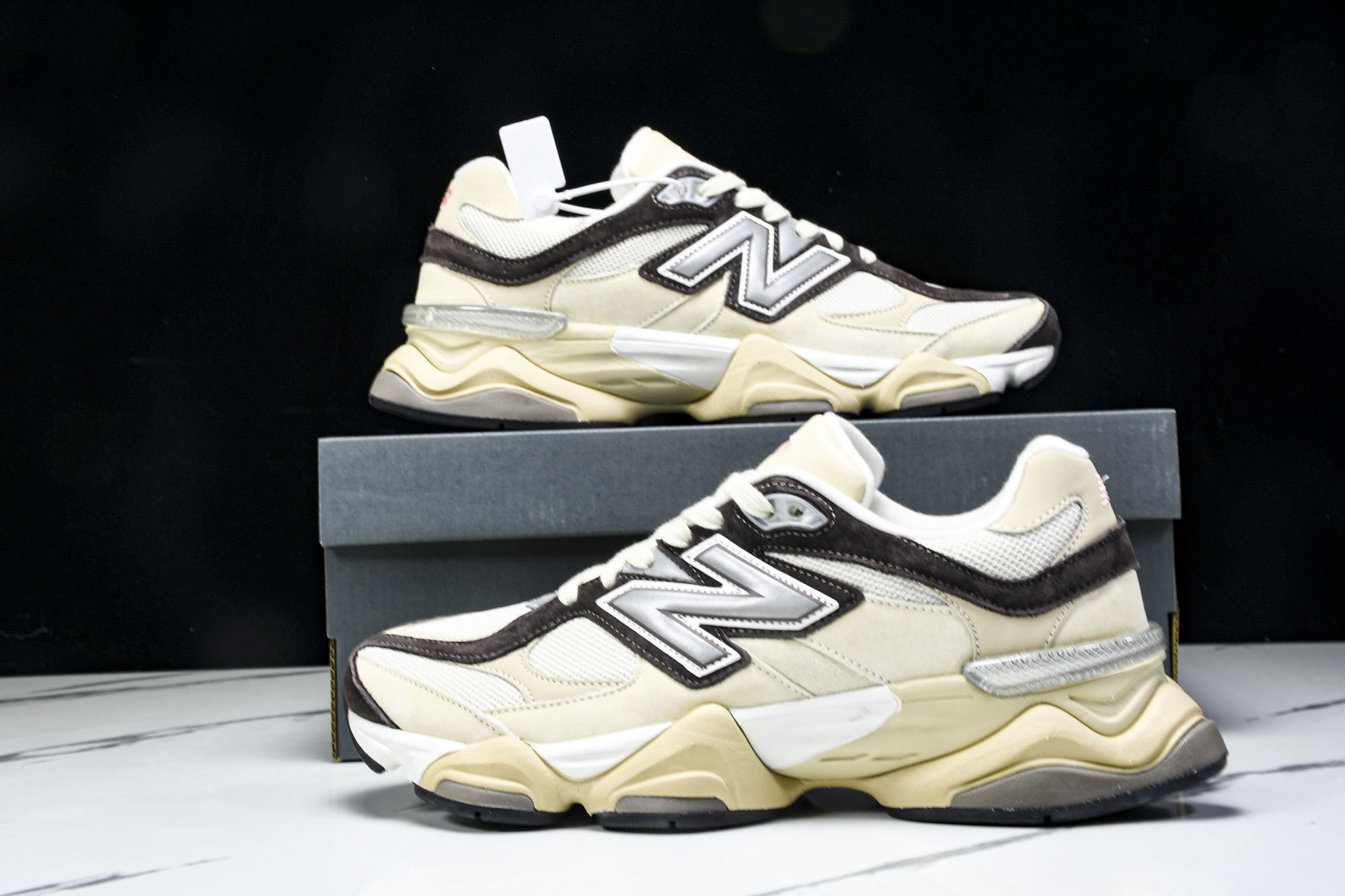Joe Freshgoods x New Balance NB9060 联名款 复古休闲运动慢跑鞋 U9