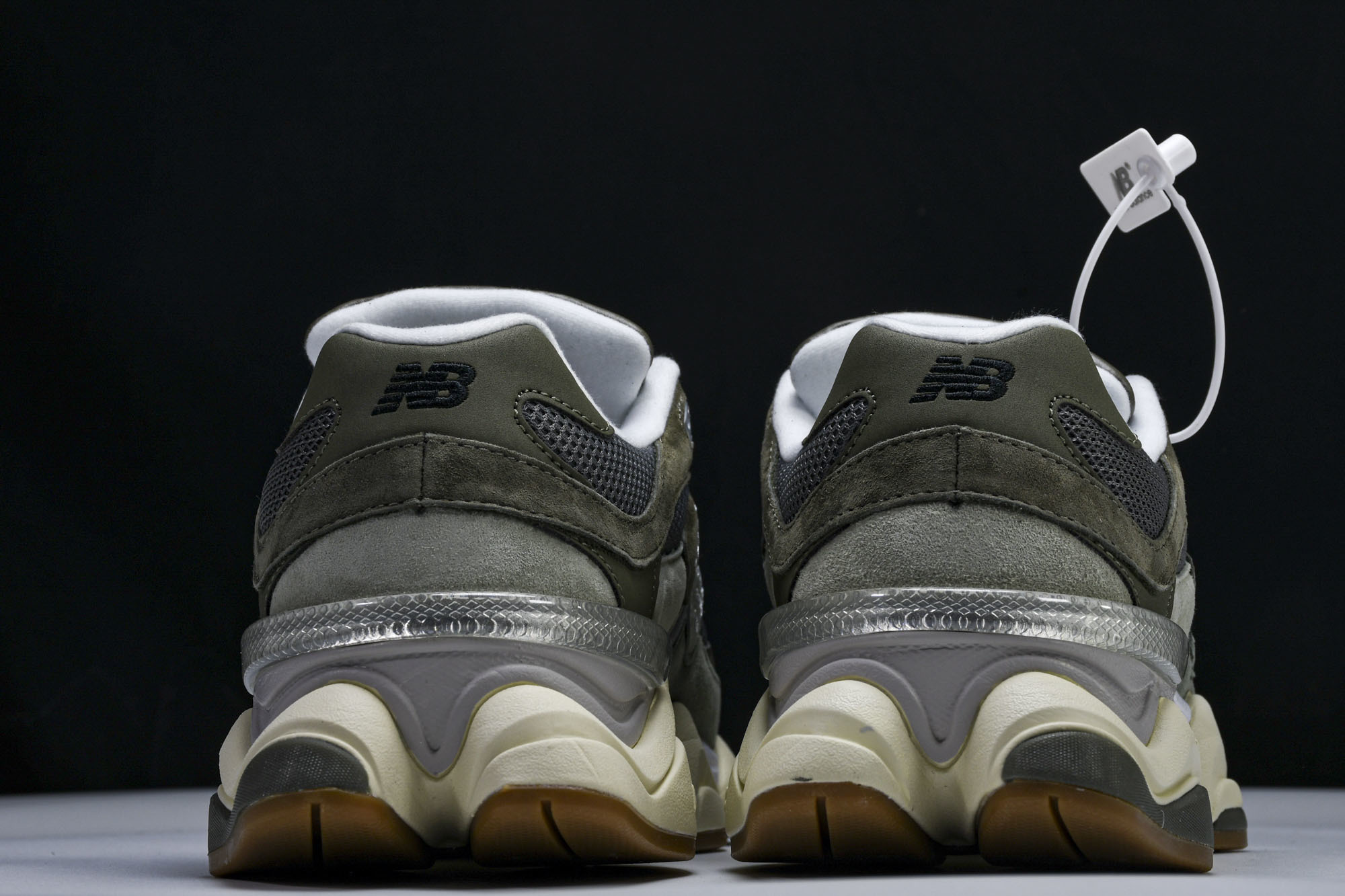 Joe Freshgoods x New Balance NB9060 联名款 复古休闲运动慢跑鞋 U9