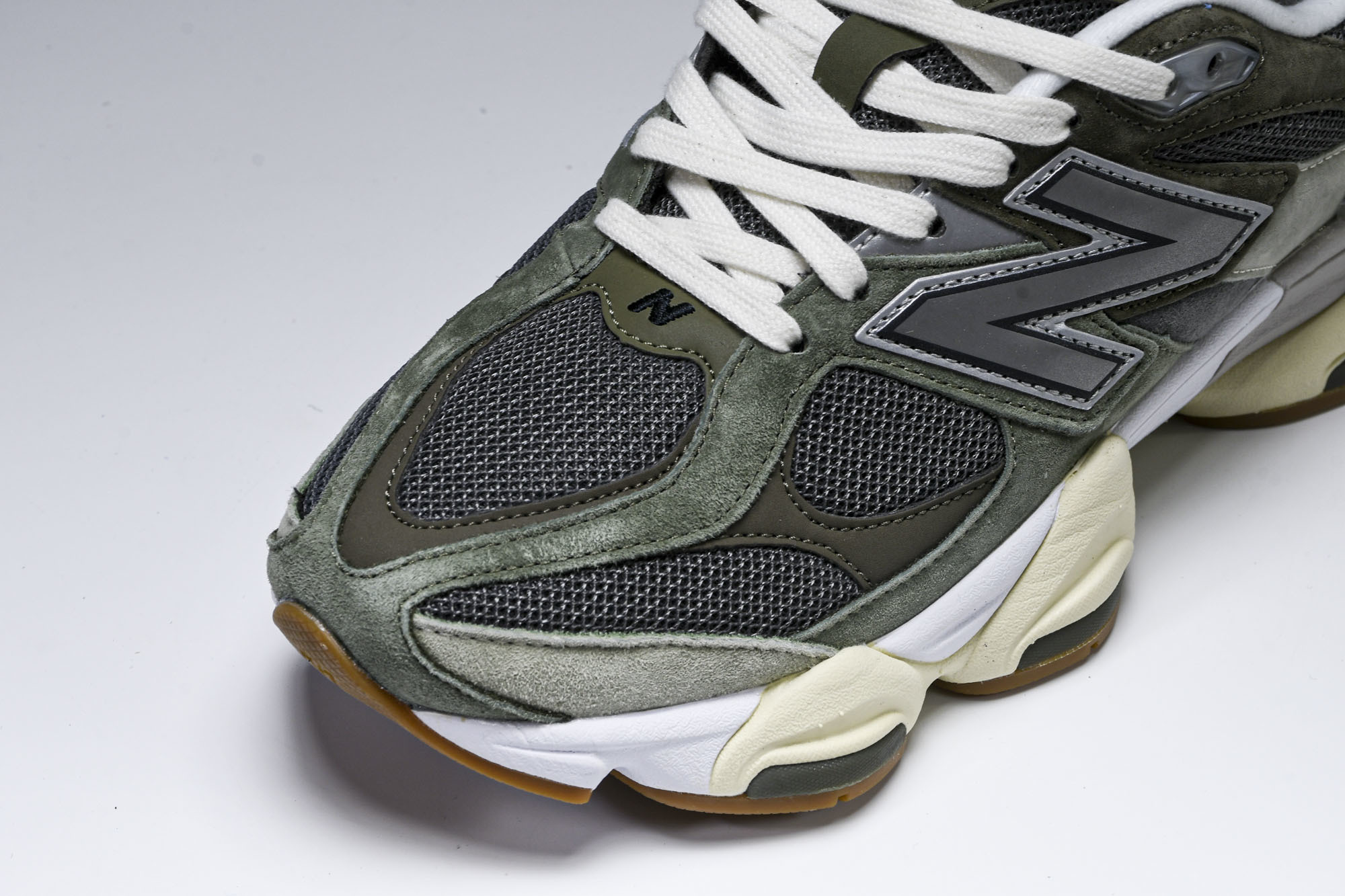 Joe Freshgoods x New Balance NB9060 联名款 复古休闲运动慢跑鞋 U9