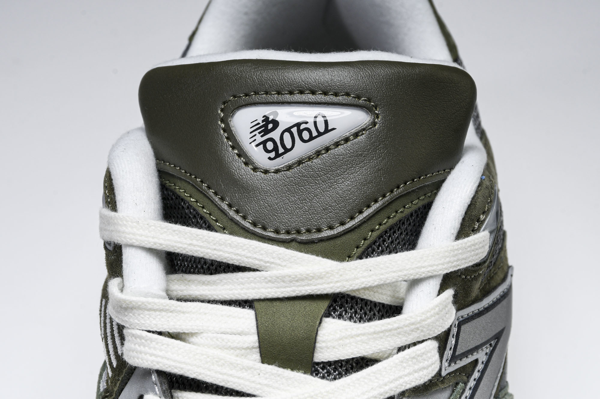 Joe Freshgoods x New Balance NB9060 联名款 复古休闲运动慢跑鞋 U9