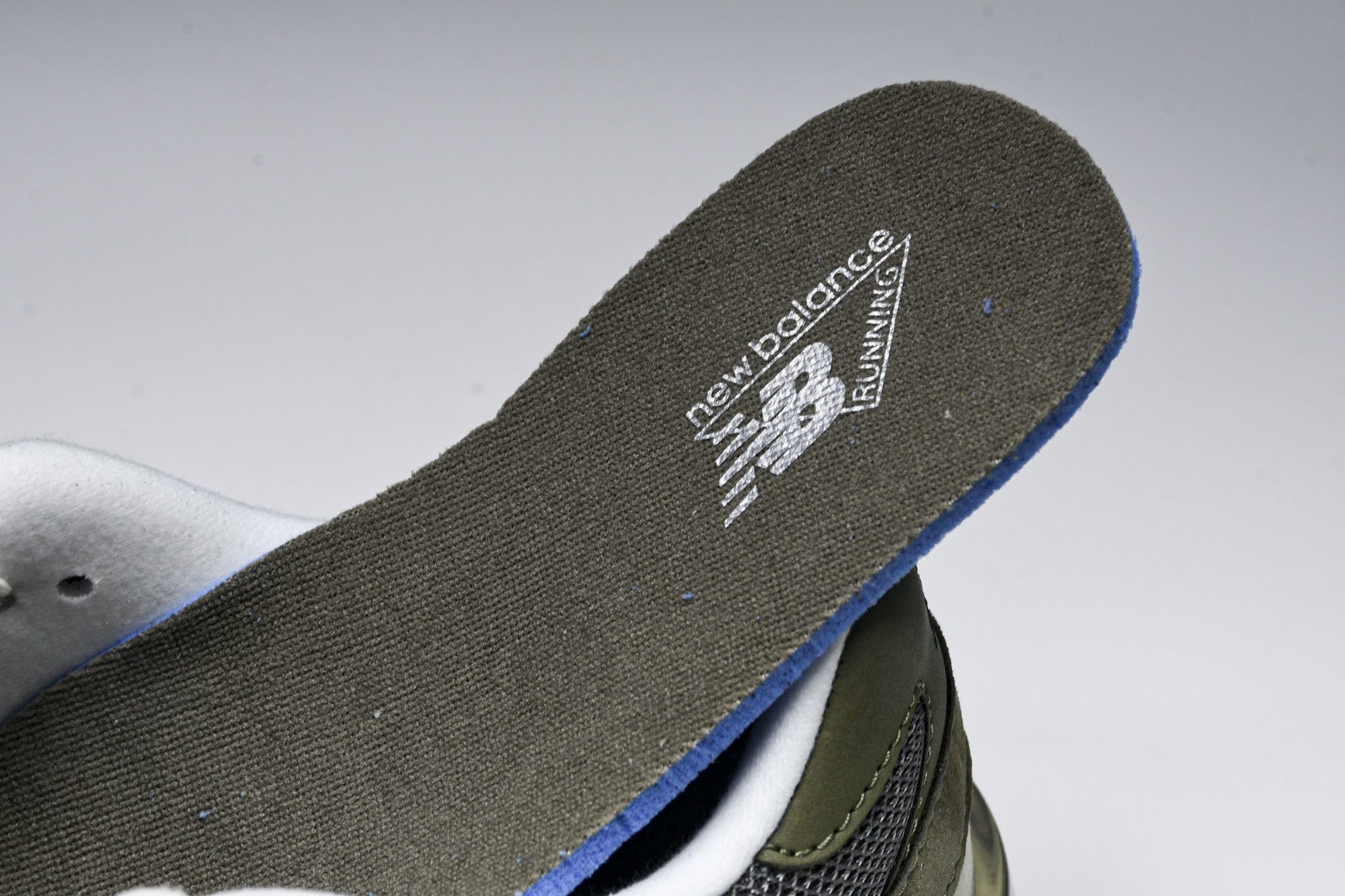 Joe Freshgoods x New Balance NB9060 联名款 复古休闲运动慢跑鞋 U9