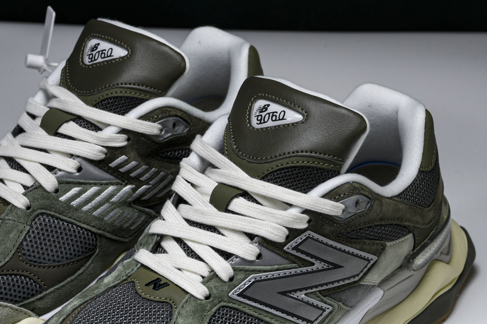 Joe Freshgoods x New Balance NB9060 联名款 复古休闲运动慢跑鞋 U9