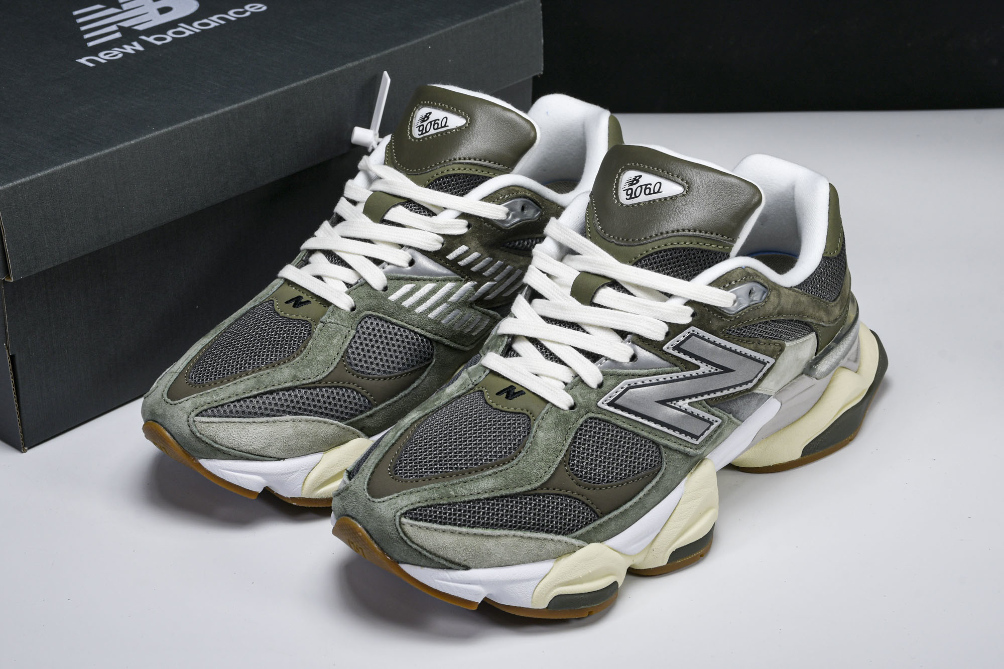 Joe Freshgoods x New Balance NB9060 联名款 复古休闲运动慢跑鞋 U9