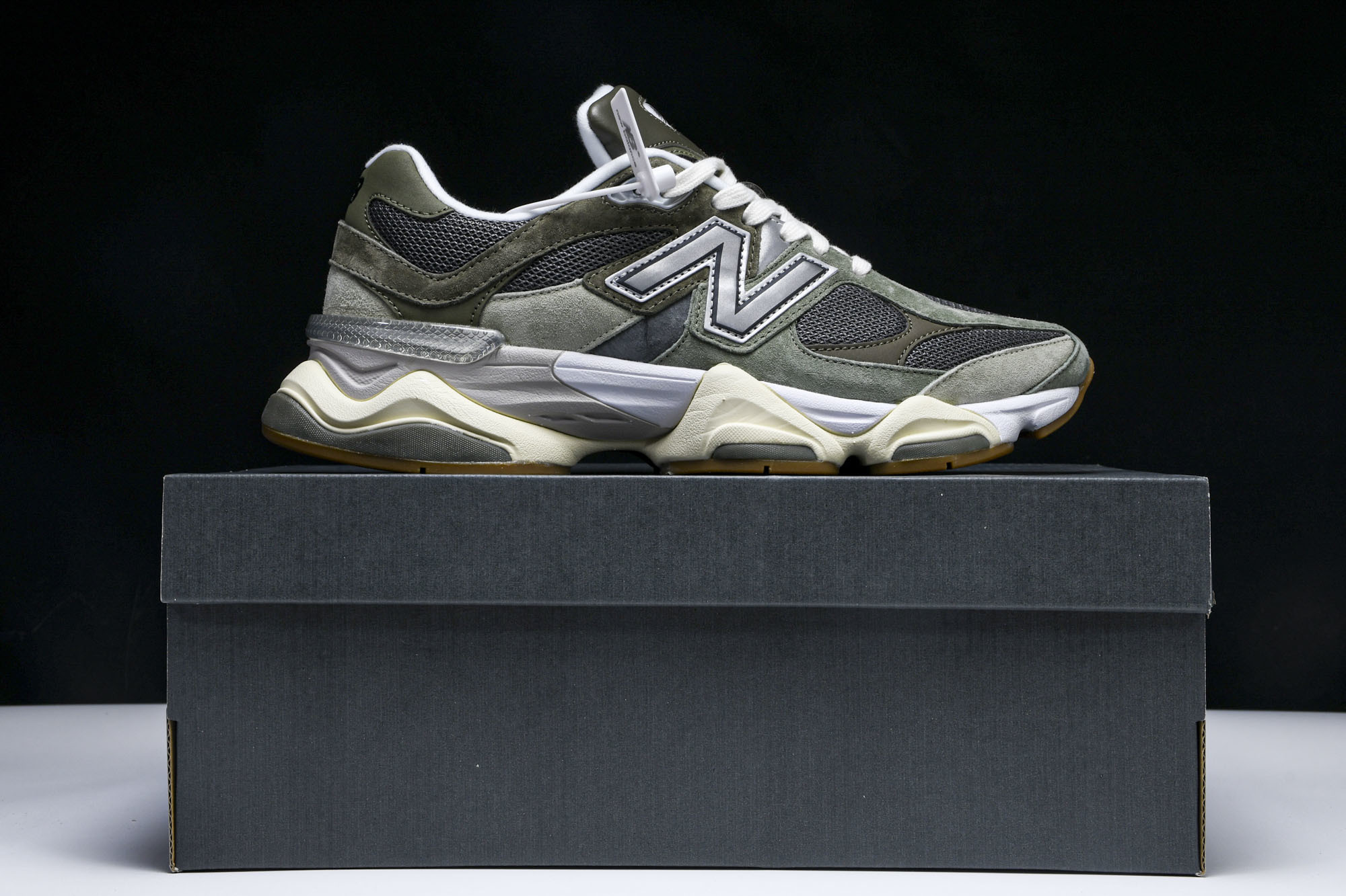 Joe Freshgoods x New Balance NB9060 联名款 复古休闲运动慢跑鞋 U9