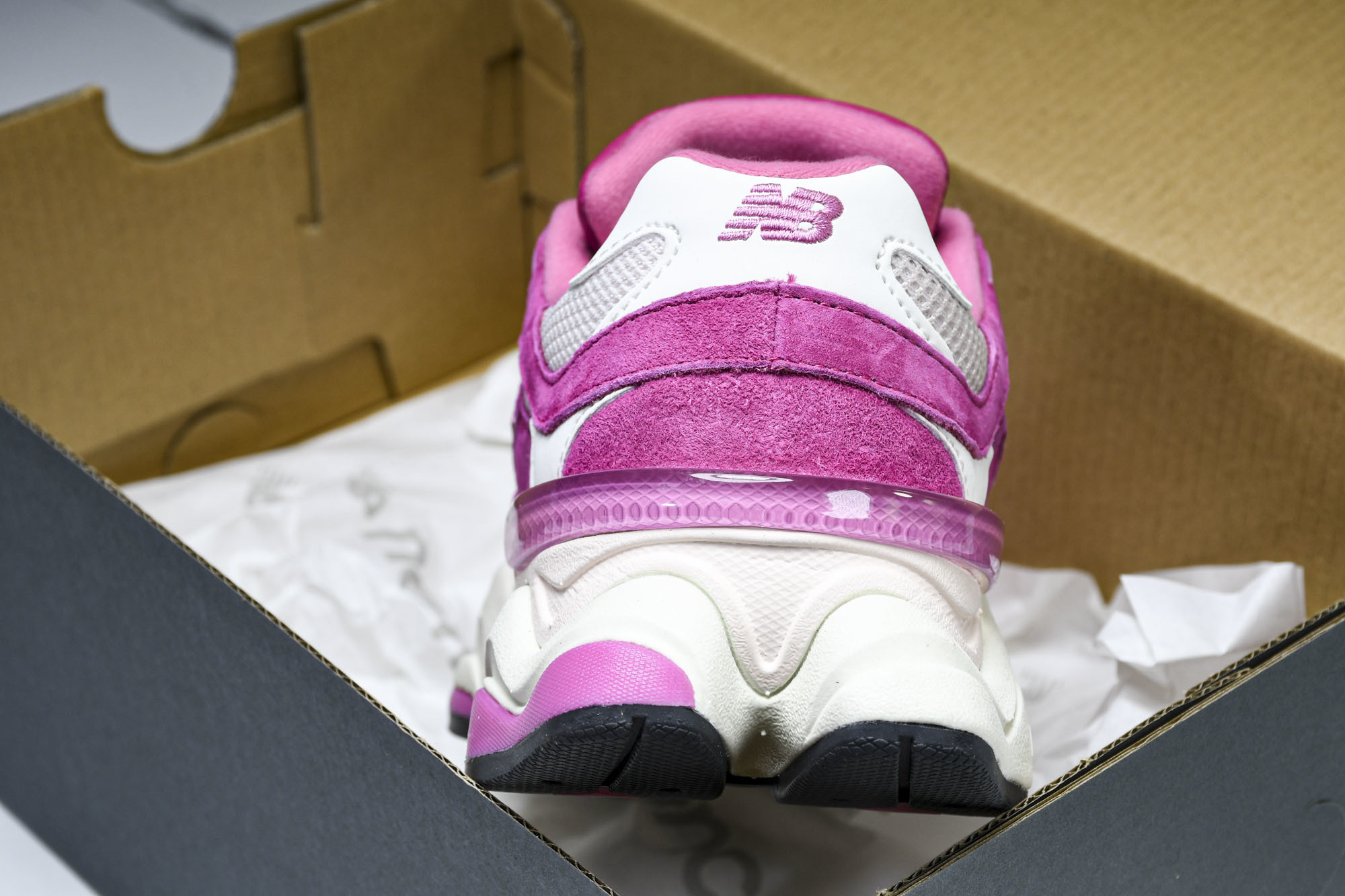 Joe Freshgoods x New Balance NB9060 联名款 复古休闲运动慢跑鞋 U9