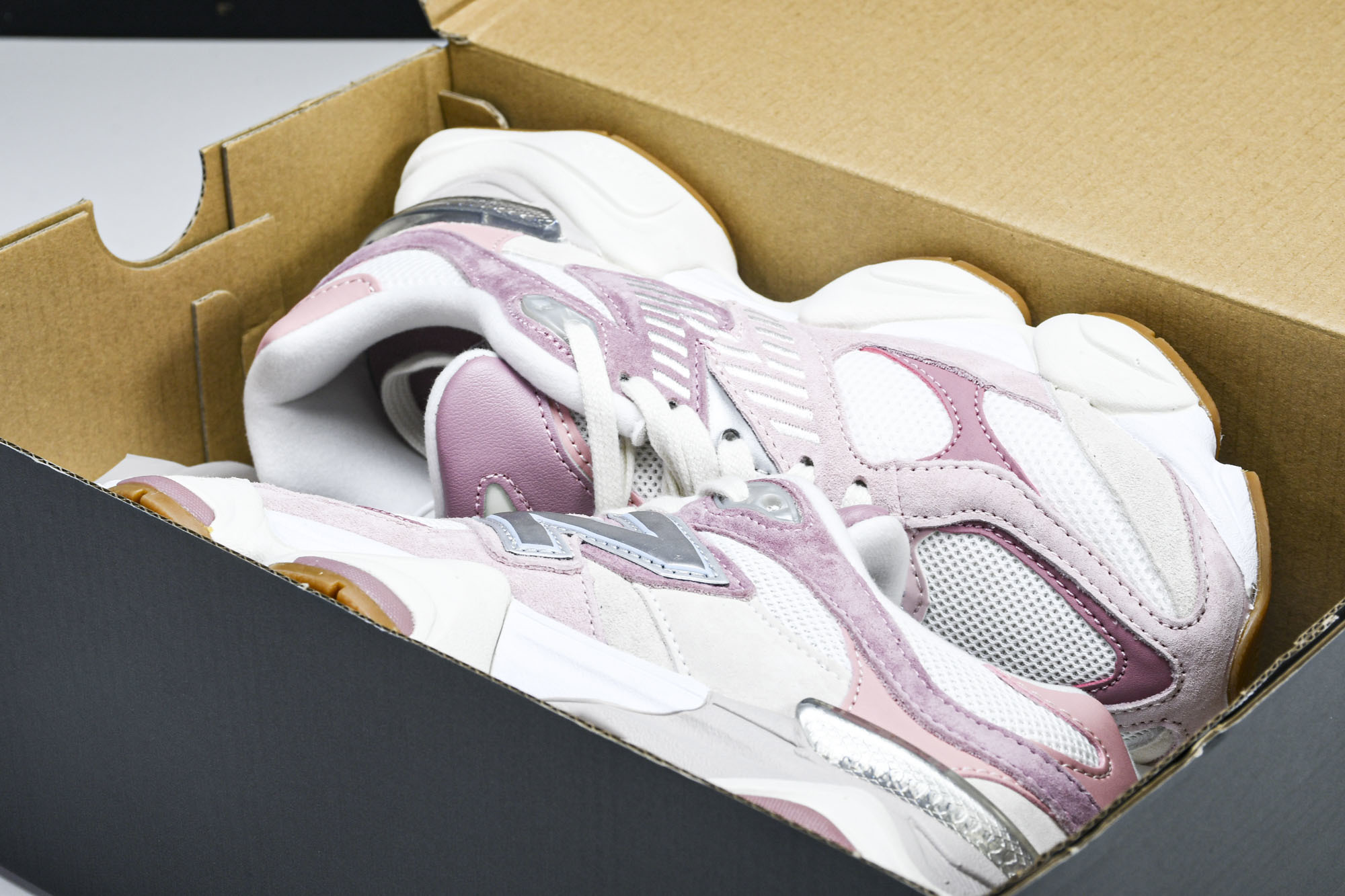 Joe Freshgoods x New Balance NB9060 联名款 复古休闲运动慢跑鞋 U9