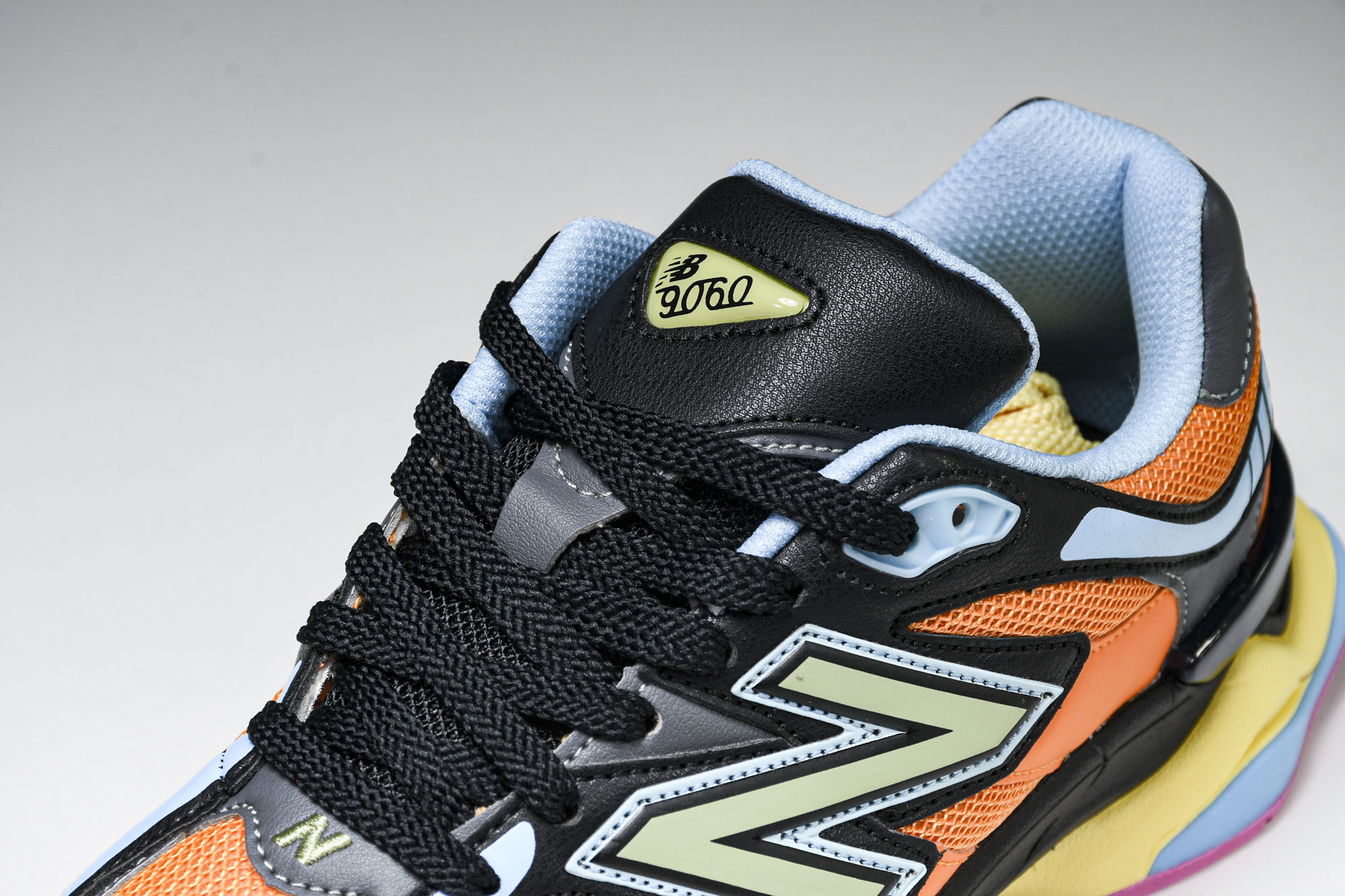 Joe Freshgoods x New Balance NB9060 联名款 复古休闲运动慢跑鞋 U9