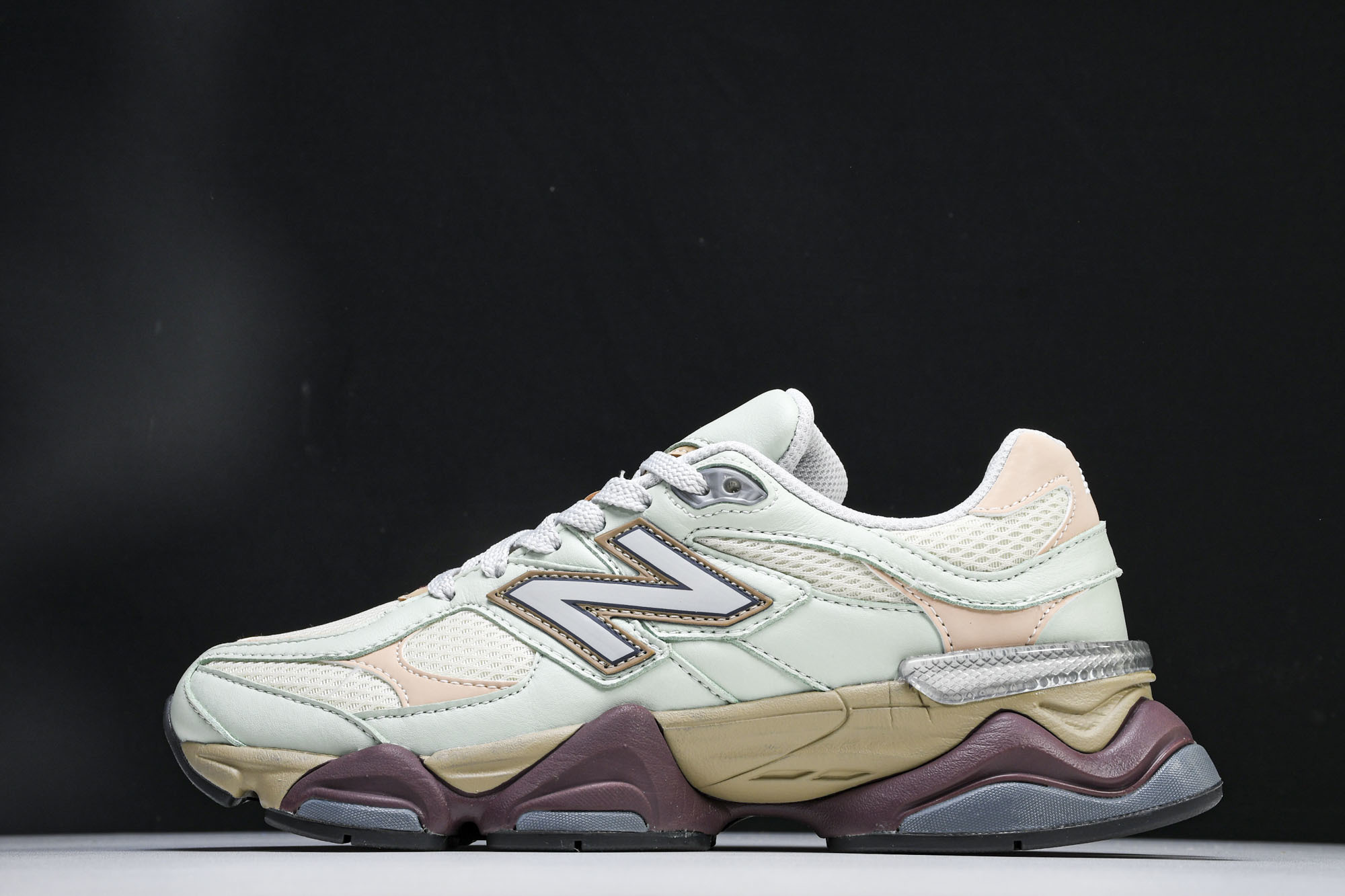 Joe Freshgoods x New Balance NB9060 联名款 复古休闲运动慢跑鞋 U9