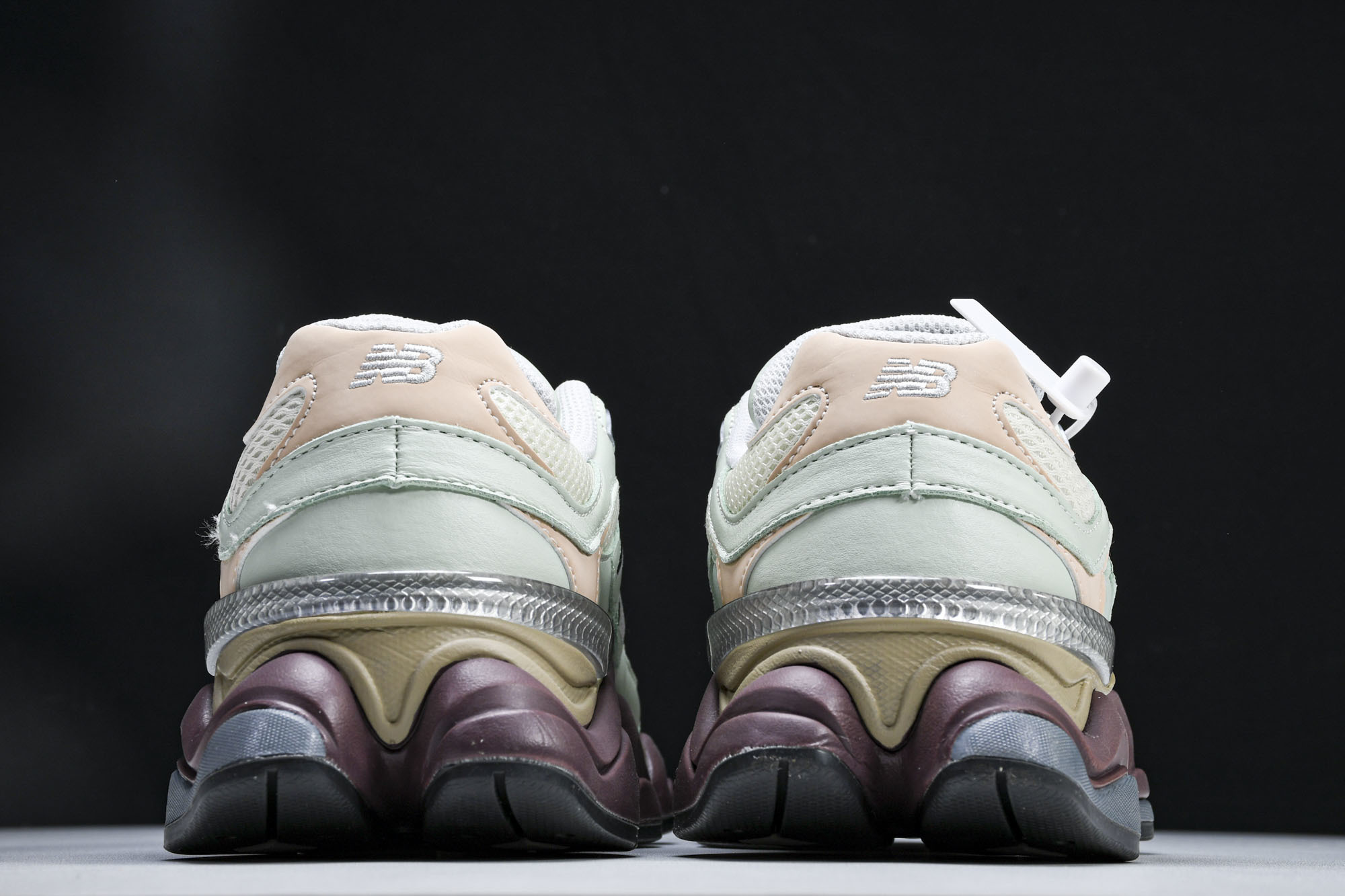 Joe Freshgoods x New Balance NB9060 联名款 复古休闲运动慢跑鞋 U9