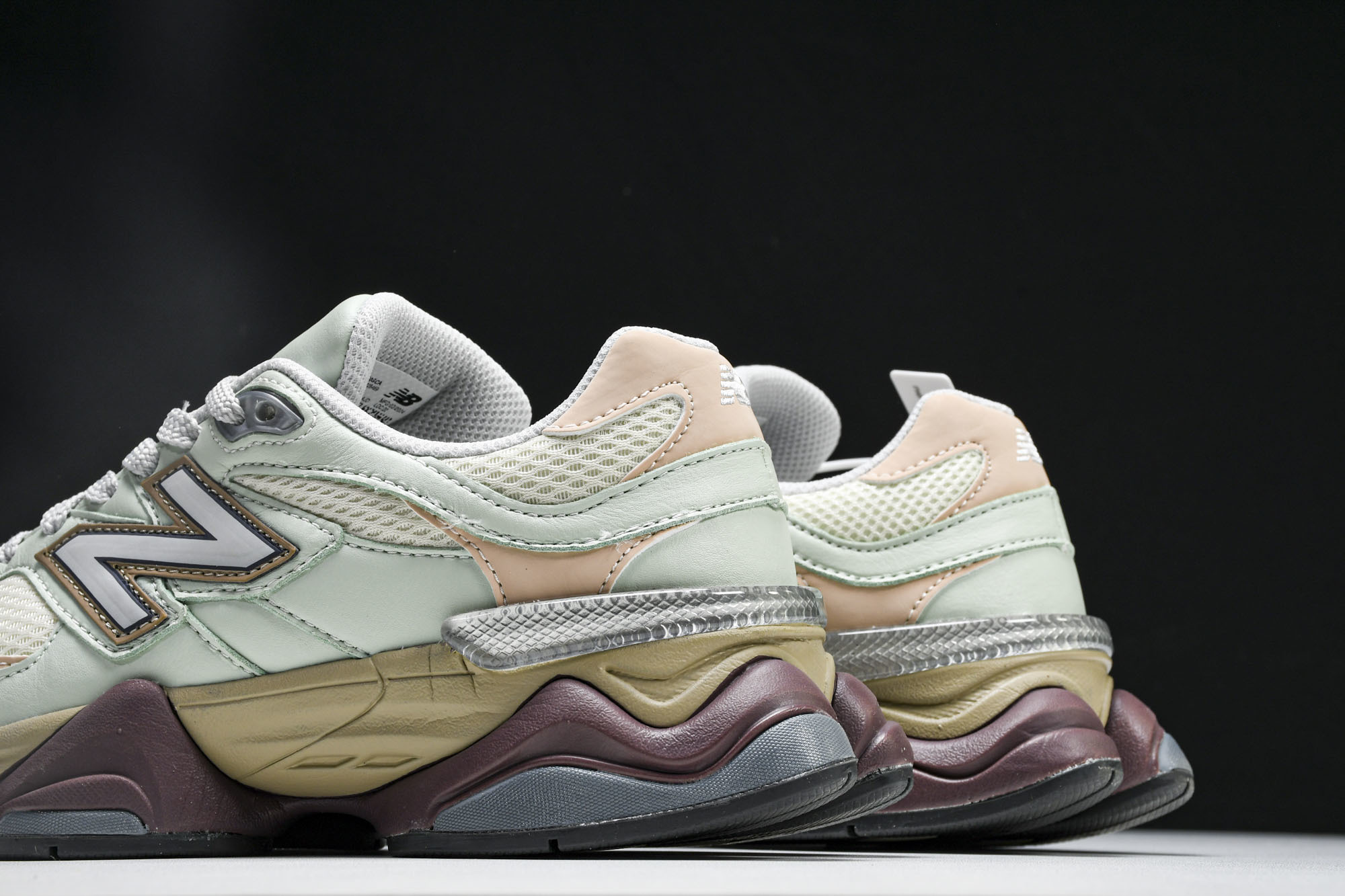 Joe Freshgoods x New Balance NB9060 联名款 复古休闲运动慢跑鞋 U9