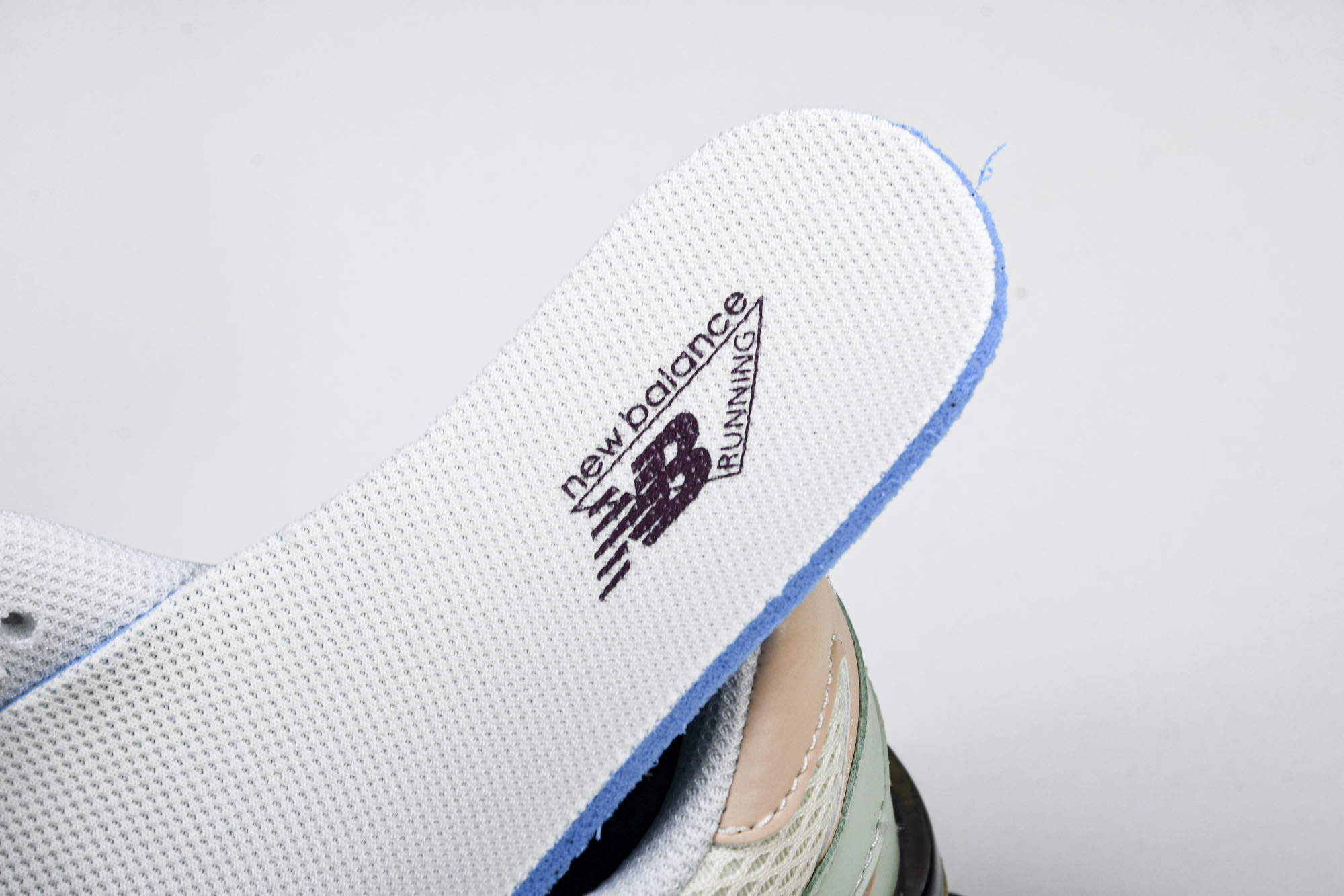 Joe Freshgoods x New Balance NB9060 联名款 复古休闲运动慢跑鞋 U9