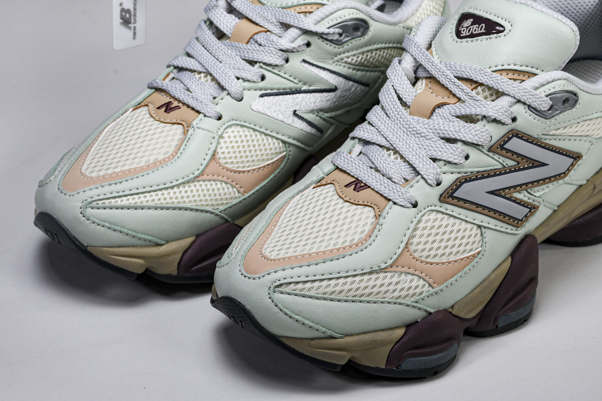 Joe Freshgoods x New Balance NB9060 联名款 复古休闲运动慢跑鞋 U9