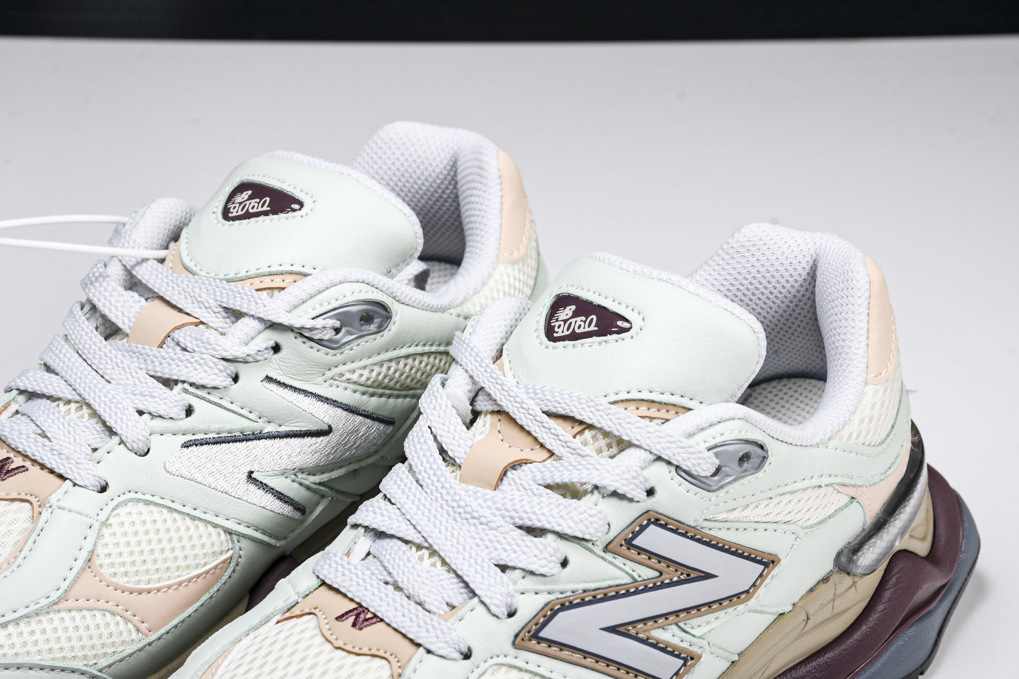 Joe Freshgoods x New Balance NB9060 联名款 复古休闲运动慢跑鞋 U9