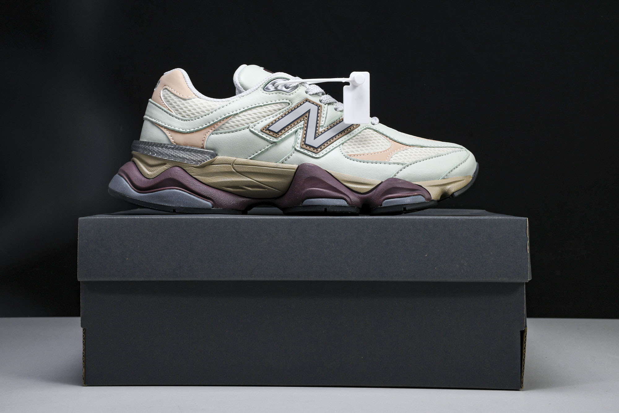 Joe Freshgoods x New Balance NB9060 联名款 复古休闲运动慢跑鞋 U9