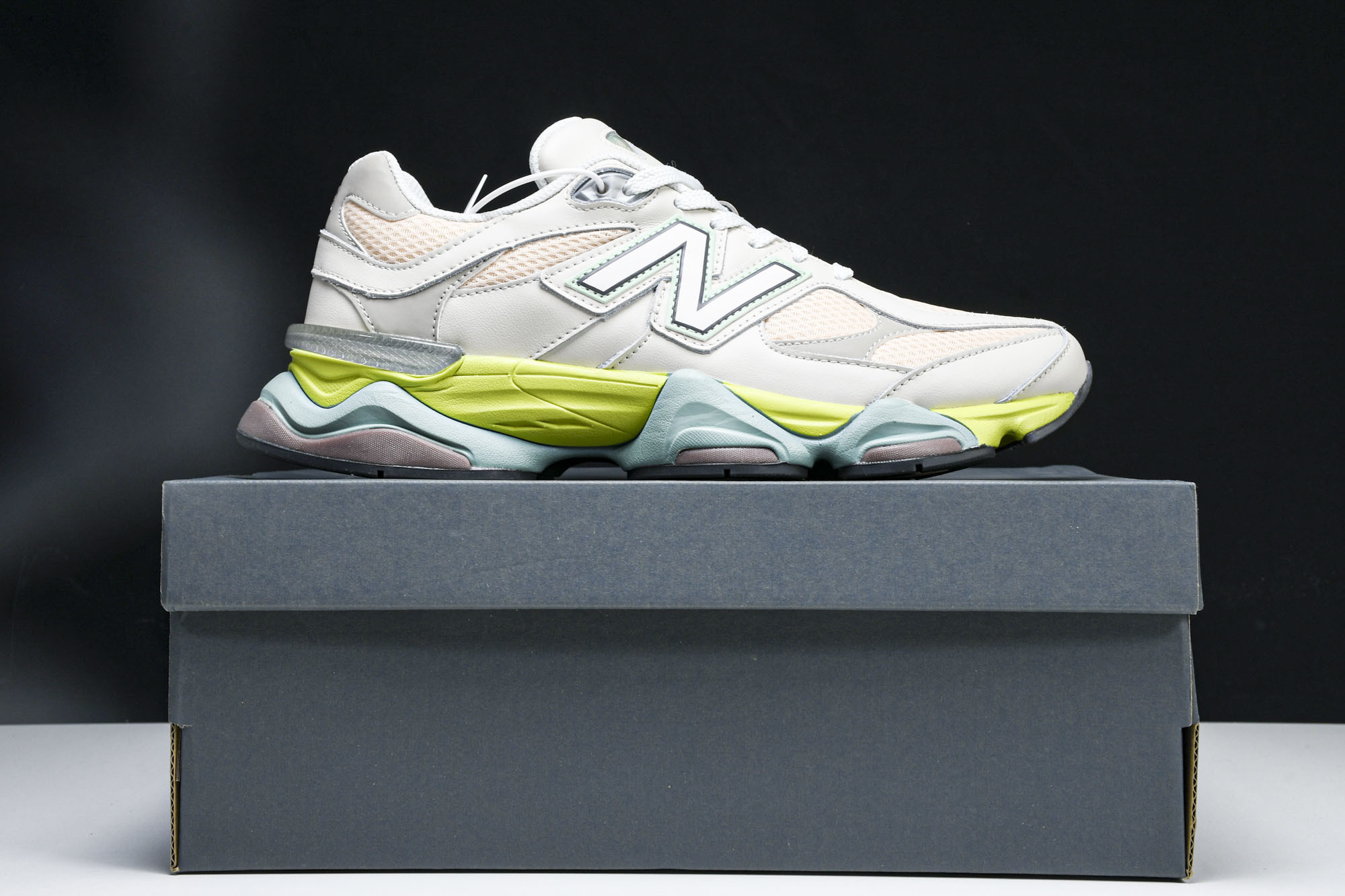 Joe Freshgoods x New Balance NB9060 联名款 复古休闲运动慢跑鞋 U9
