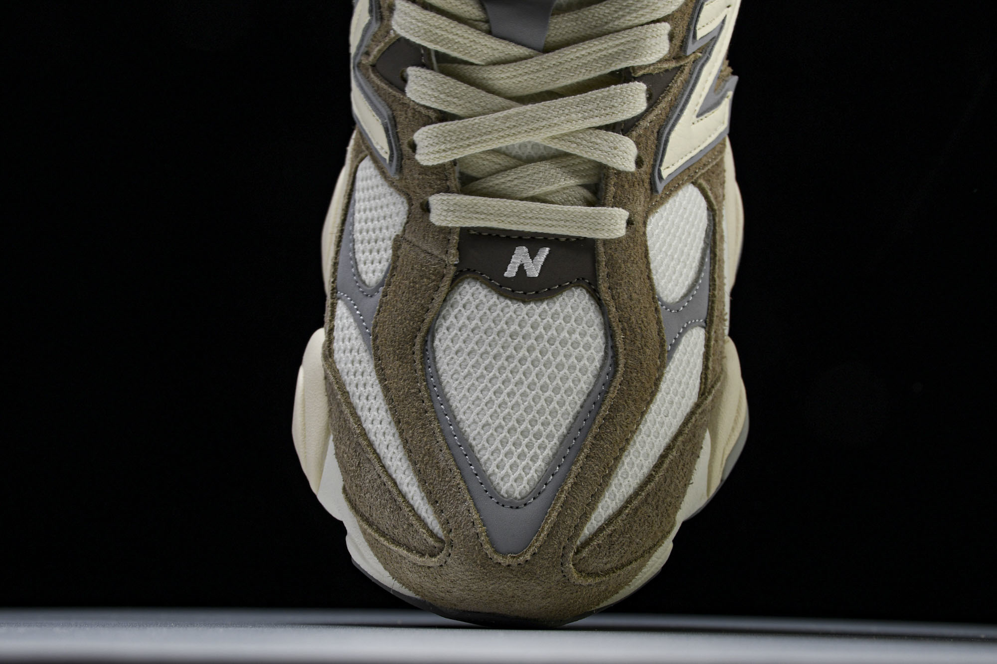 Joe Freshgoods x New Balance NB9060 联名款 复古休闲运动慢跑鞋 U9