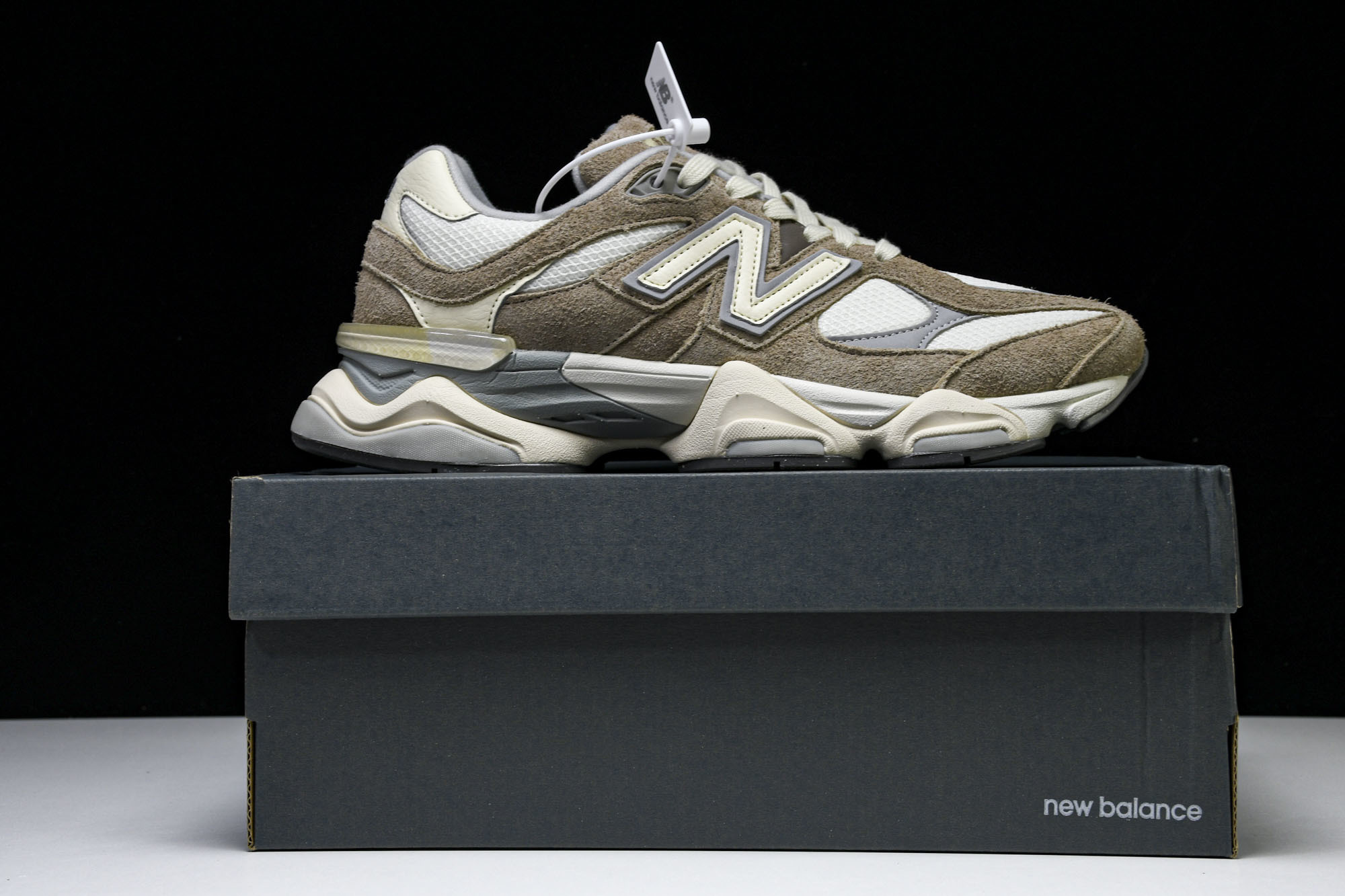 Joe Freshgoods x New Balance NB9060 联名款 复古休闲运动慢跑鞋 U9