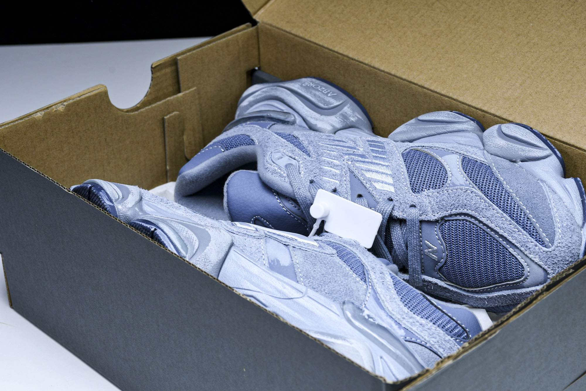 Joe Freshgoods x New Balance NB9060 联名款 复古休闲运动慢跑鞋 U9