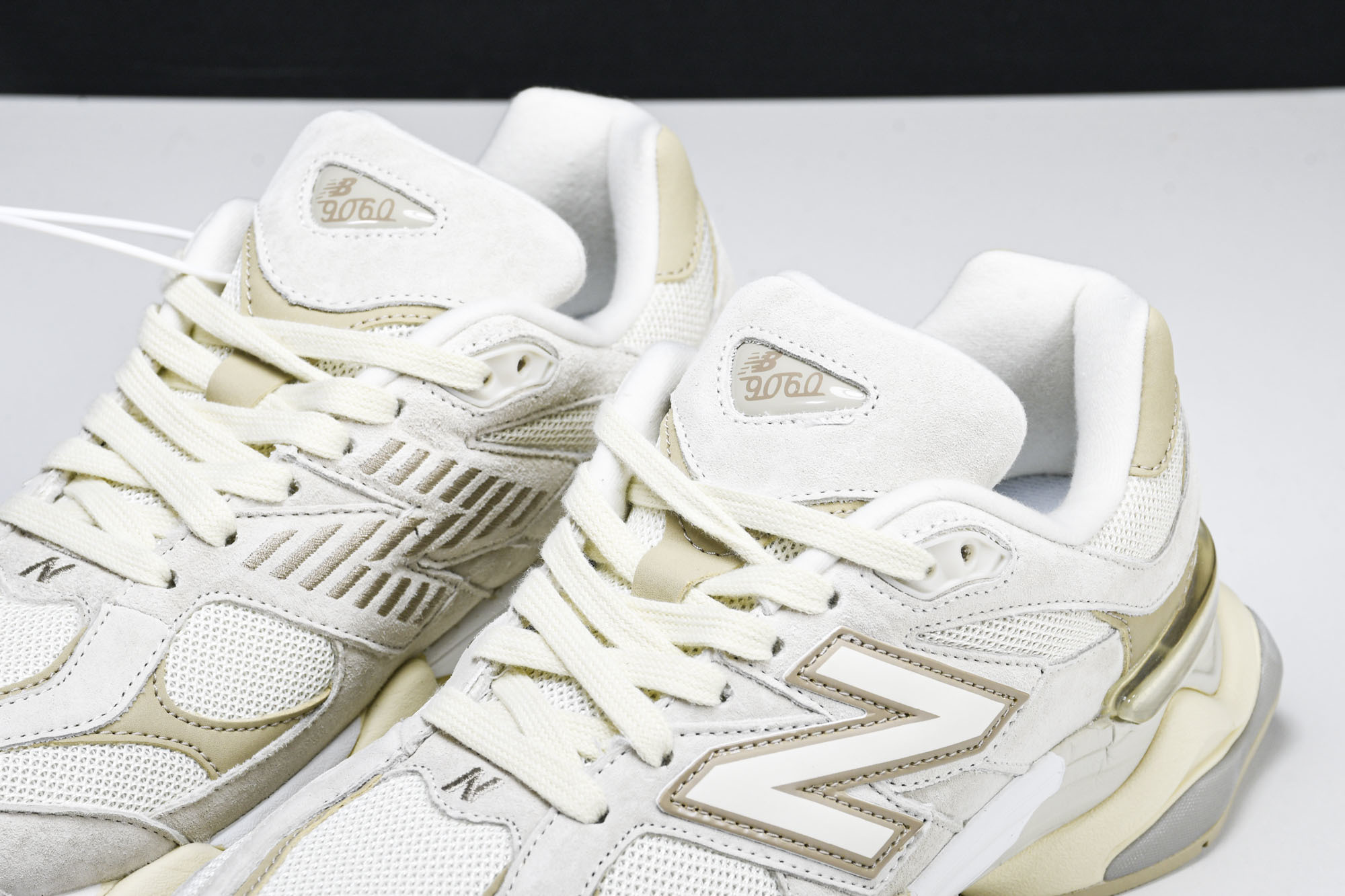 Joe Freshgoods x New Balance NB9060 联名款 复古休闲运动慢跑鞋 U9