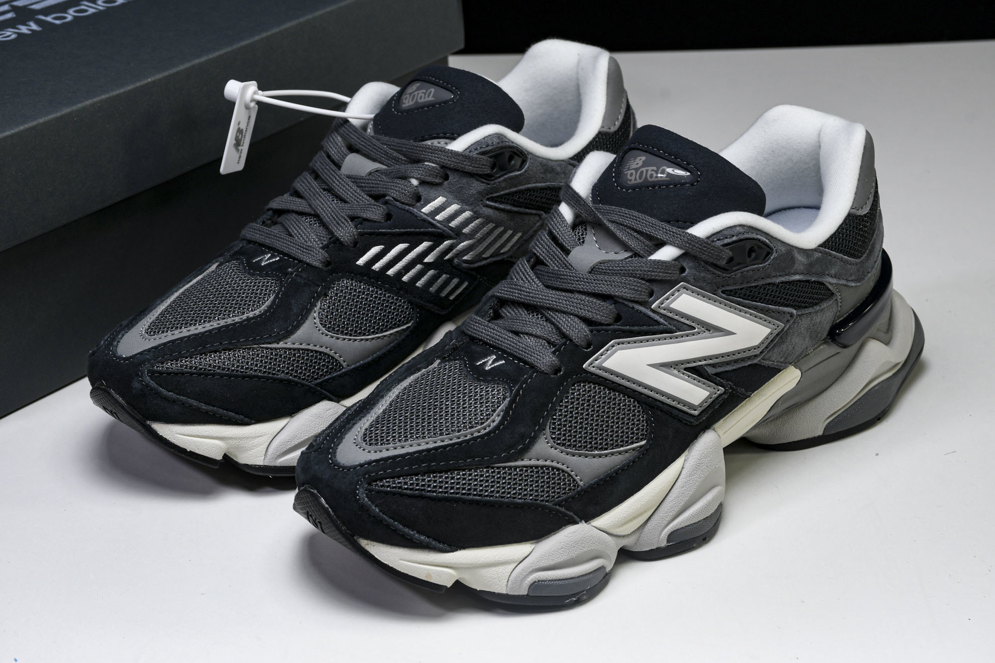 Joe Freshgoods x New Balance NB9060 联名款 复古休闲运动慢跑鞋 U9