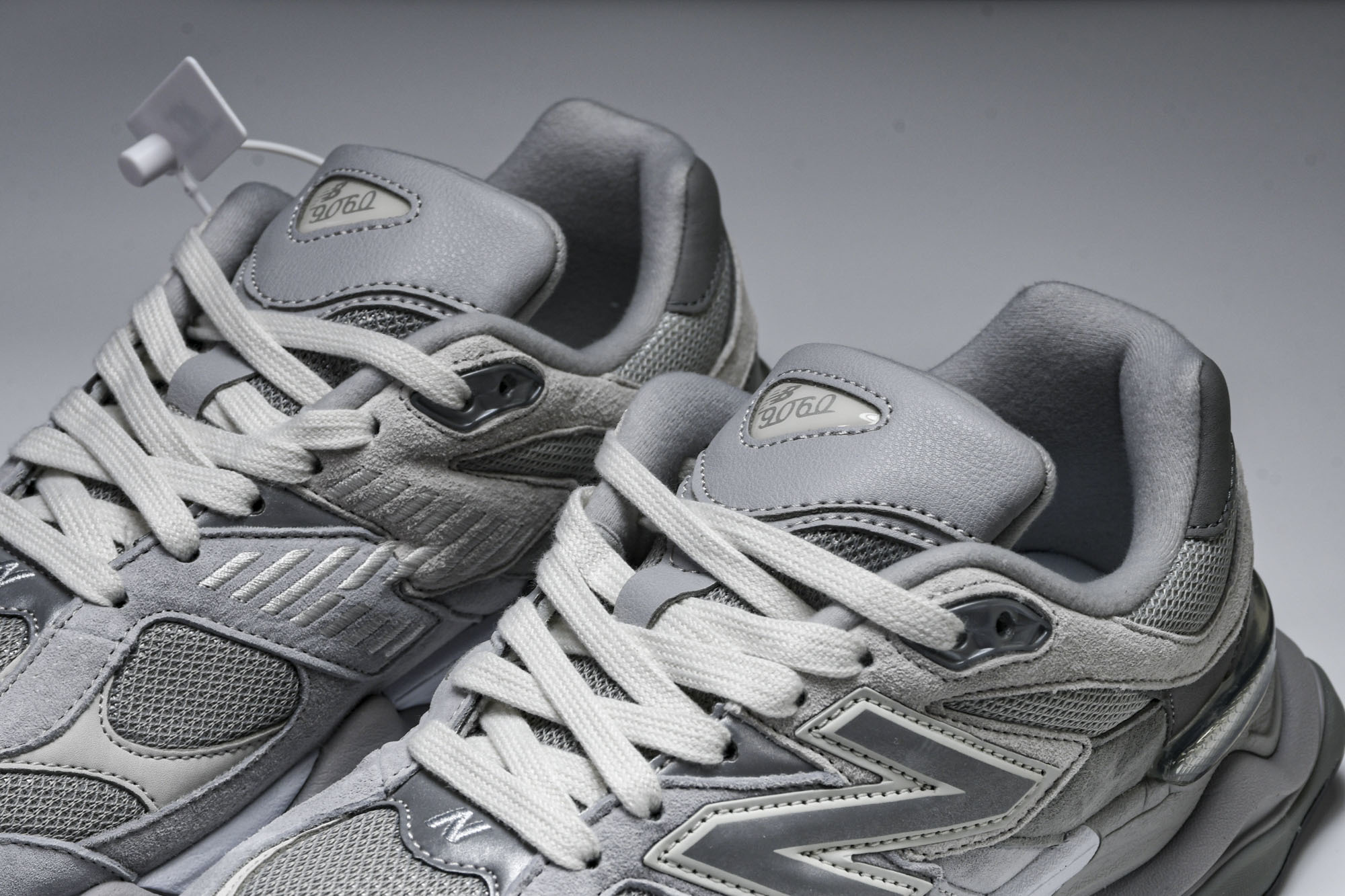 Joe Freshgoods x New Balance NB9060 联名款 复古休闲运动慢跑鞋 U9