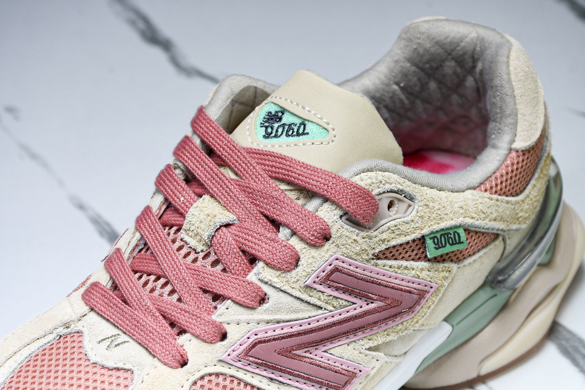 Joe Freshgoods x New Balance NB9060 联名款 复古休闲运动慢跑鞋 U9