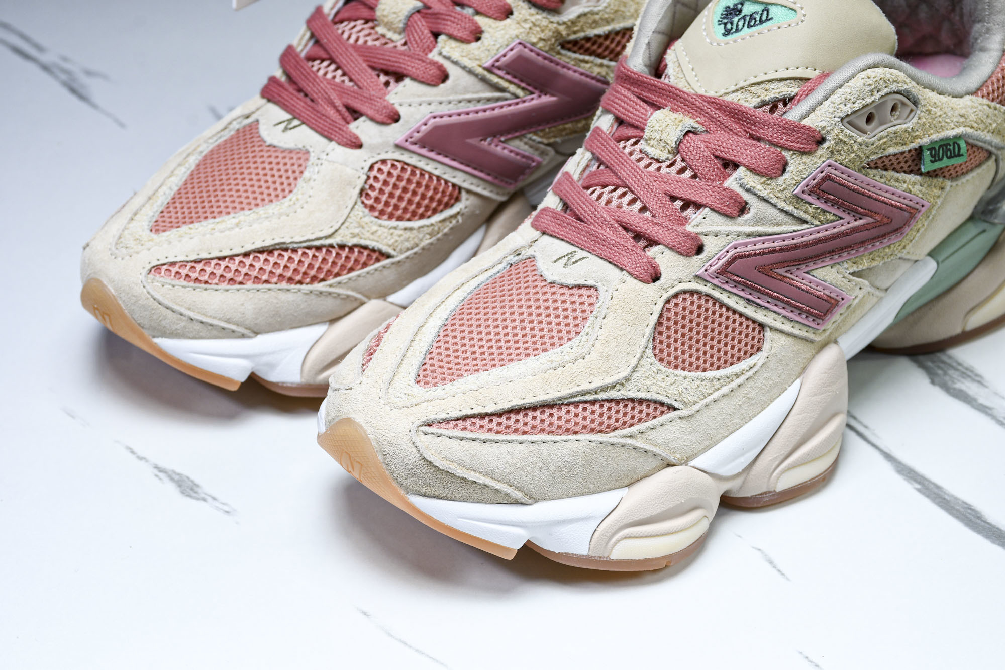 Joe Freshgoods x New Balance NB9060 联名款 复古休闲运动慢跑鞋 U9
