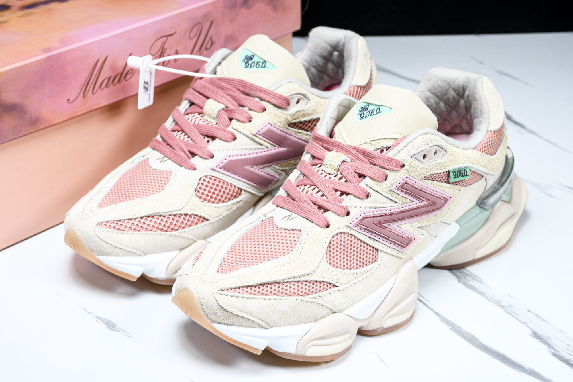 Joe Freshgoods x New Balance NB9060 联名款 复古休闲运动慢跑鞋 U9