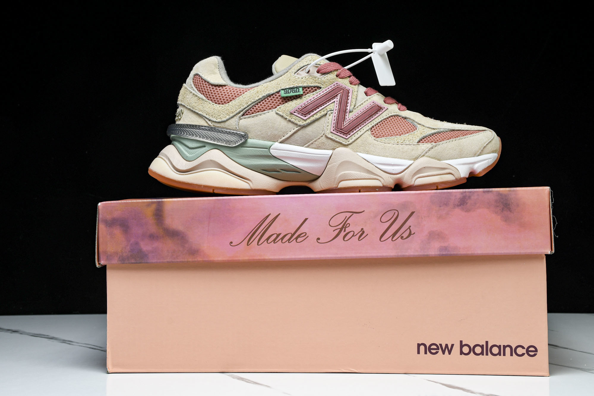 Joe Freshgoods x New Balance NB9060 联名款 复古休闲运动慢跑鞋 U9