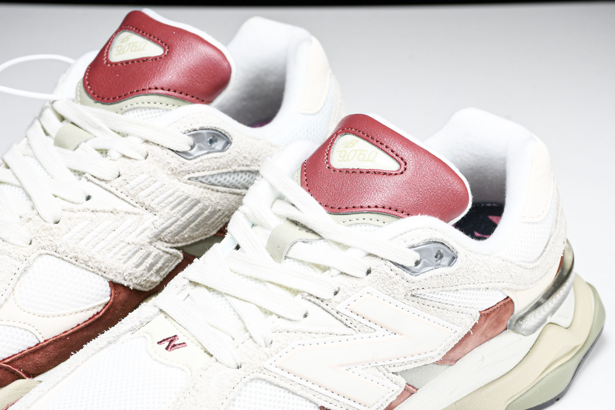 Joe Freshgoods x New Balance NB9060 联名款 复古休闲运动慢跑鞋 U9
