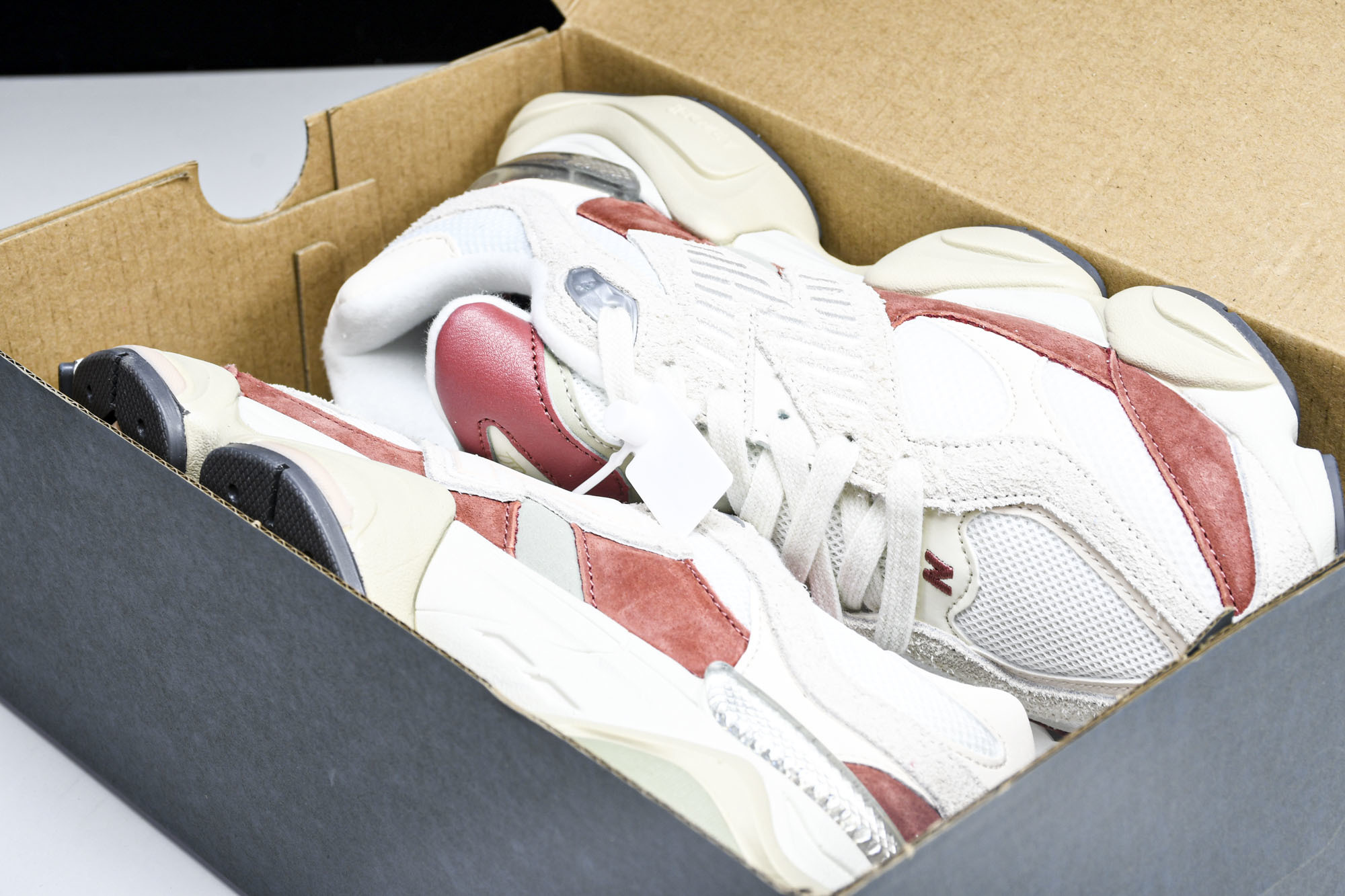Joe Freshgoods x New Balance NB9060 联名款 复古休闲运动慢跑鞋 U9
