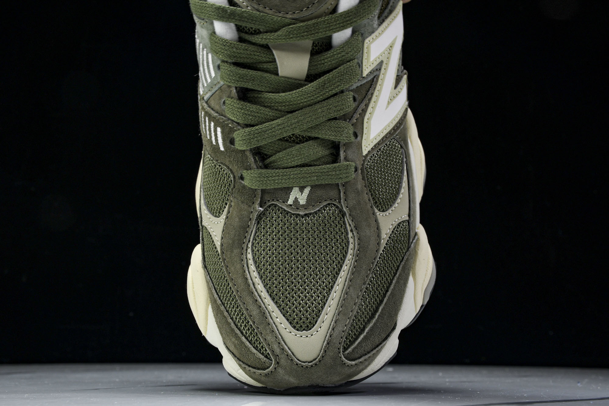 Joe Freshgoods x New Balance NB9060 联名款 复古休闲运动慢跑鞋 U9