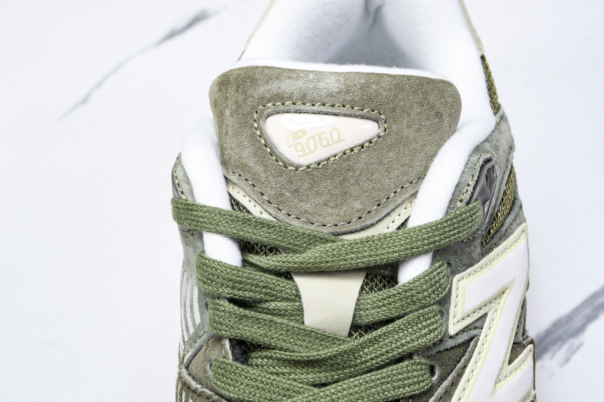 Joe Freshgoods x New Balance NB9060 联名款 复古休闲运动慢跑鞋 U9