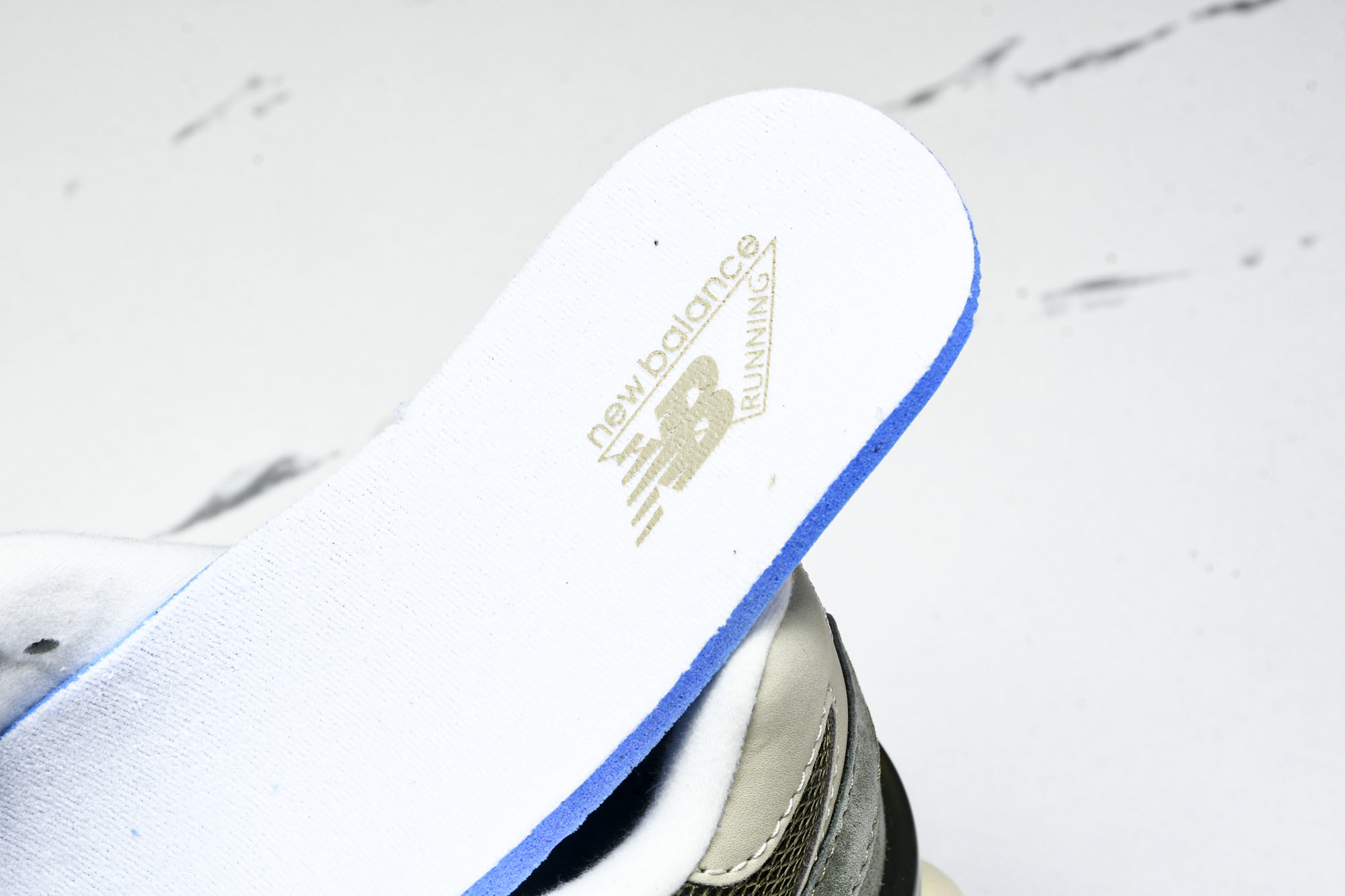 Joe Freshgoods x New Balance NB9060 联名款 复古休闲运动慢跑鞋 U9