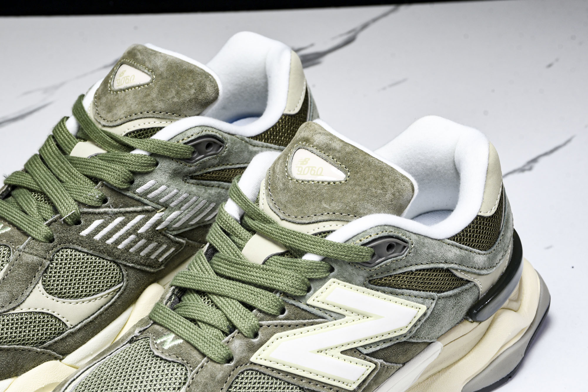 Joe Freshgoods x New Balance NB9060 联名款 复古休闲运动慢跑鞋 U9