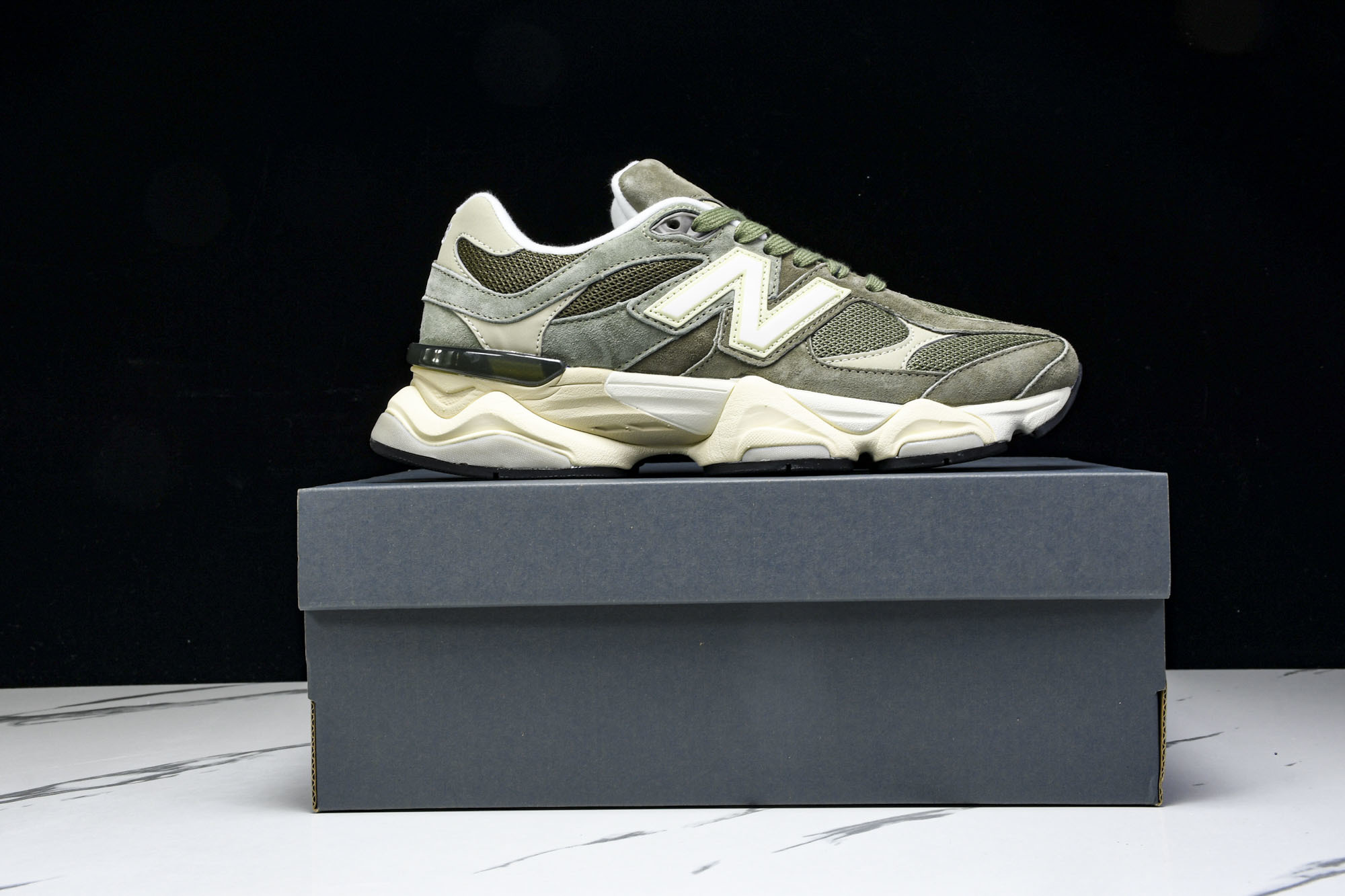 Joe Freshgoods x New Balance NB9060 联名款 复古休闲运动慢跑鞋 U9