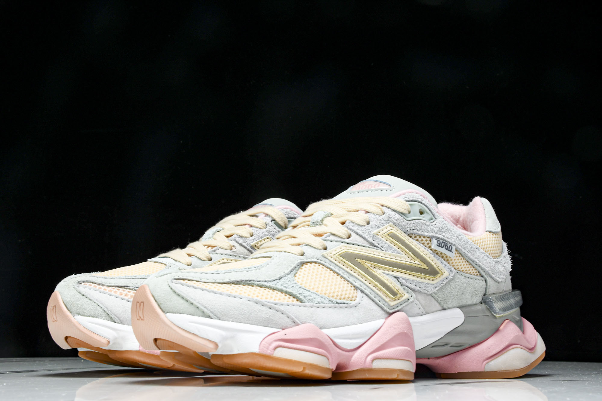 Joe Freshgoods x New Balance NB9060 联名款 复古休闲运动慢跑鞋 U9