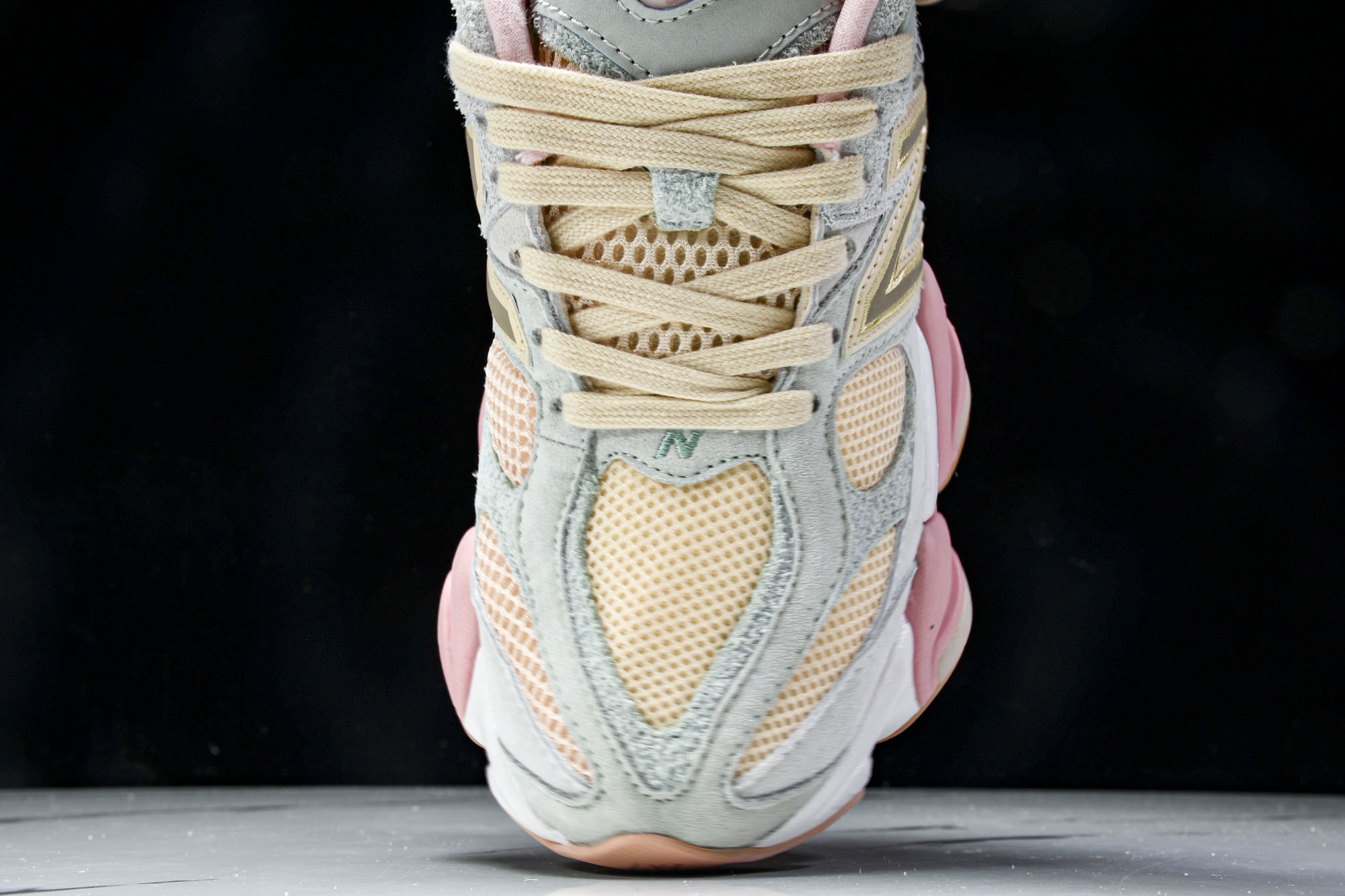 Joe Freshgoods x New Balance NB9060 联名款 复古休闲运动慢跑鞋 U9
