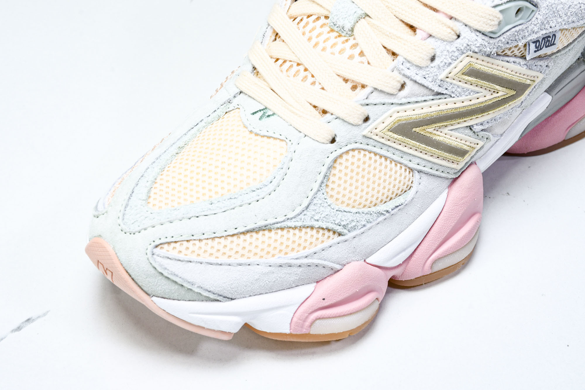 Joe Freshgoods x New Balance NB9060 联名款 复古休闲运动慢跑鞋 U9