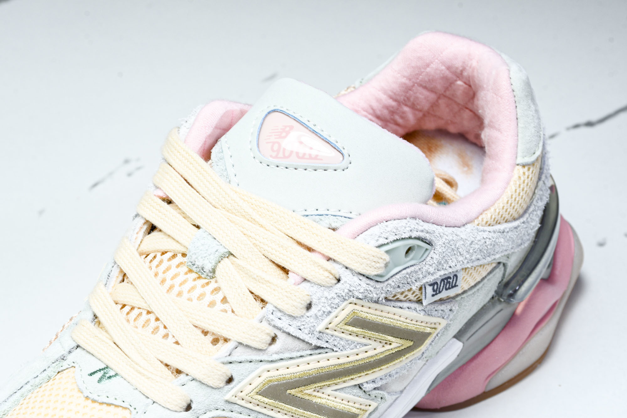 Joe Freshgoods x New Balance NB9060 联名款 复古休闲运动慢跑鞋 U9