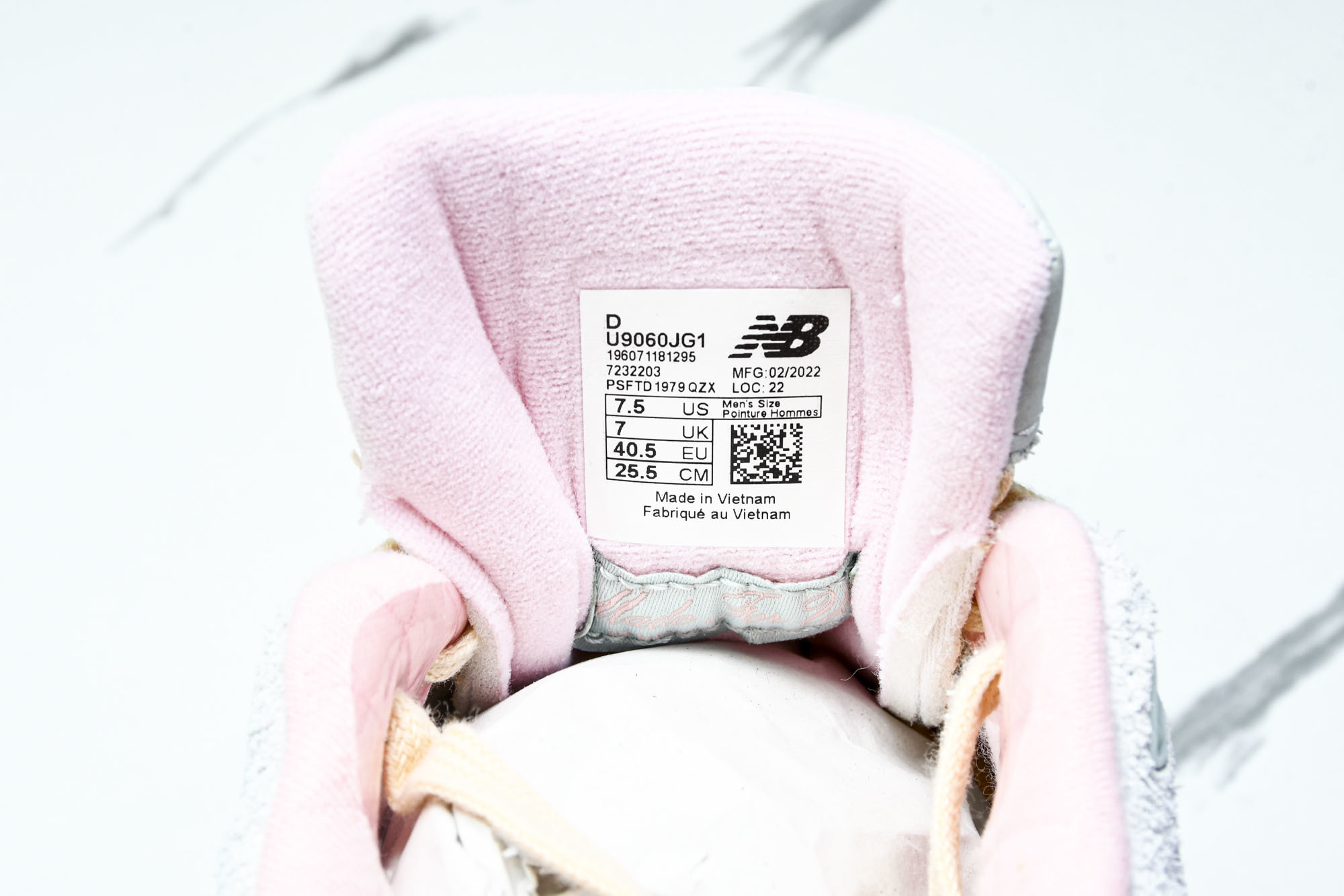 Joe Freshgoods x New Balance NB9060 联名款 复古休闲运动慢跑鞋 U9