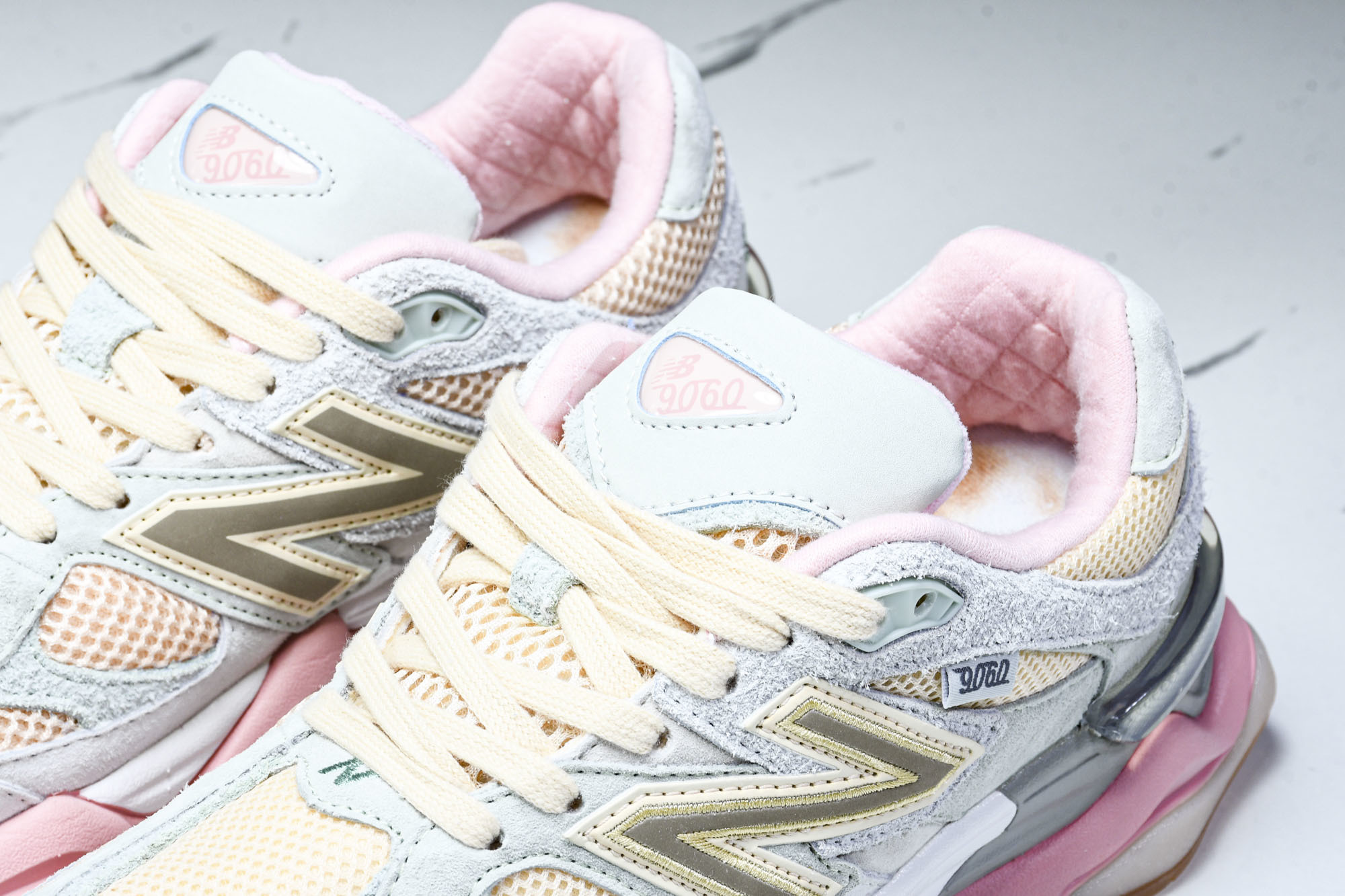 Joe Freshgoods x New Balance NB9060 联名款 复古休闲运动慢跑鞋 U9