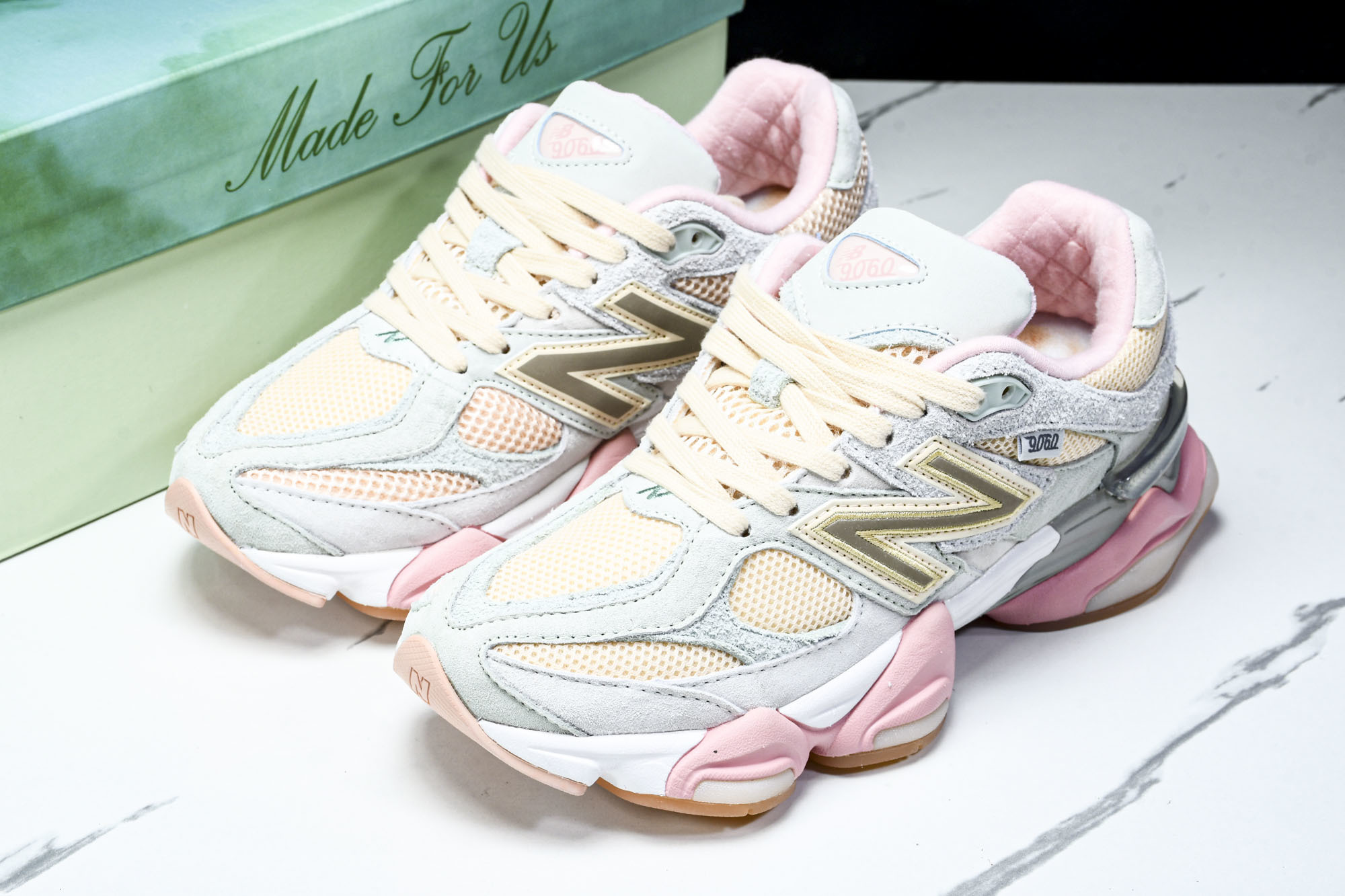 Joe Freshgoods x New Balance NB9060 联名款 复古休闲运动慢跑鞋 U9