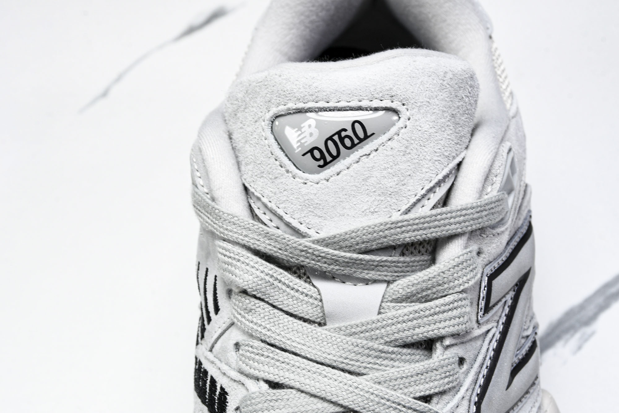 Joe Freshgoods x New Balance NB9060 联名款 复古休闲运动慢跑鞋 U9