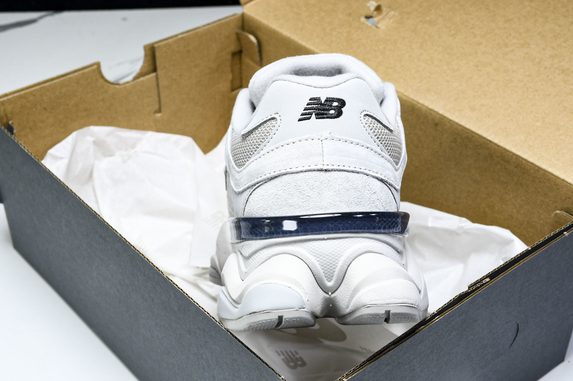 Joe Freshgoods x New Balance NB9060 联名款 复古休闲运动慢跑鞋 U9
