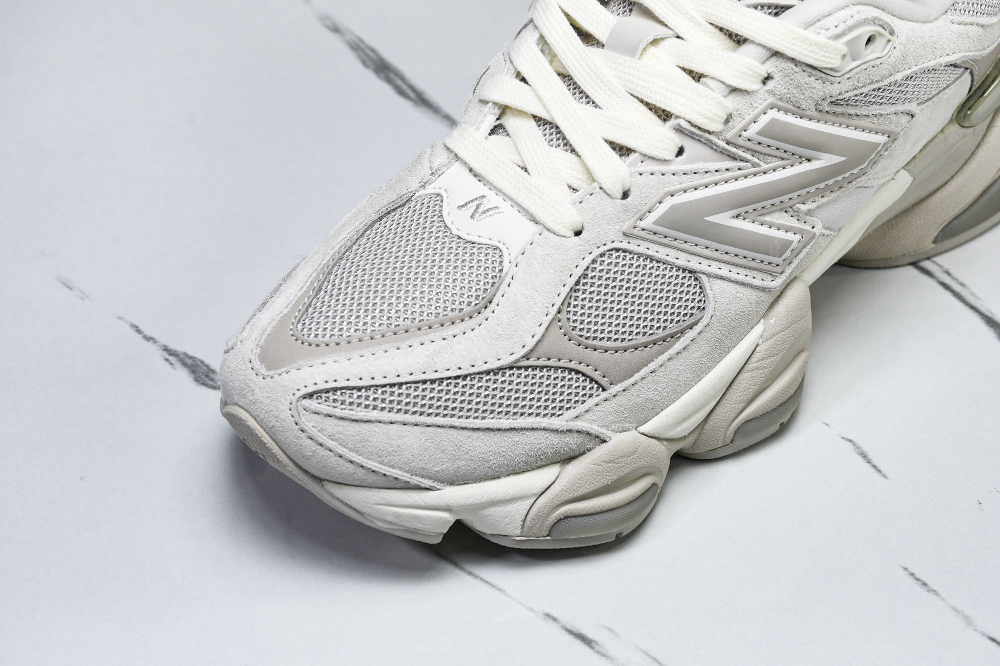 Joe Freshgoods x New Balance NB9060 联名款 复古休闲运动慢跑鞋 U9